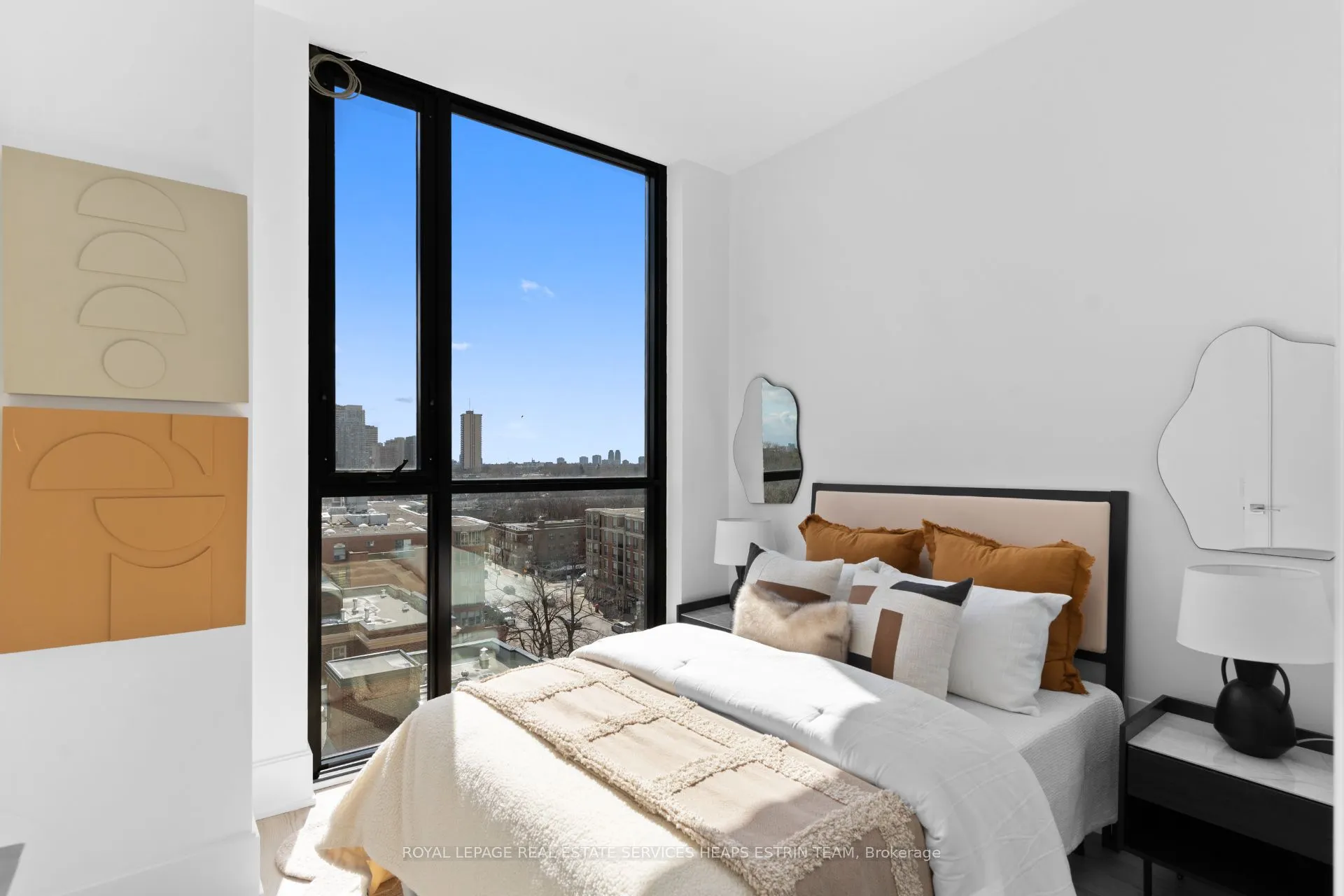 1 Strathgowan Avenue, #PH02