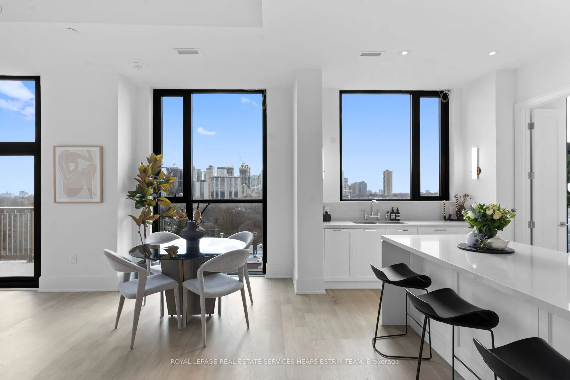 1 Strathgowan Avenue, #PH02