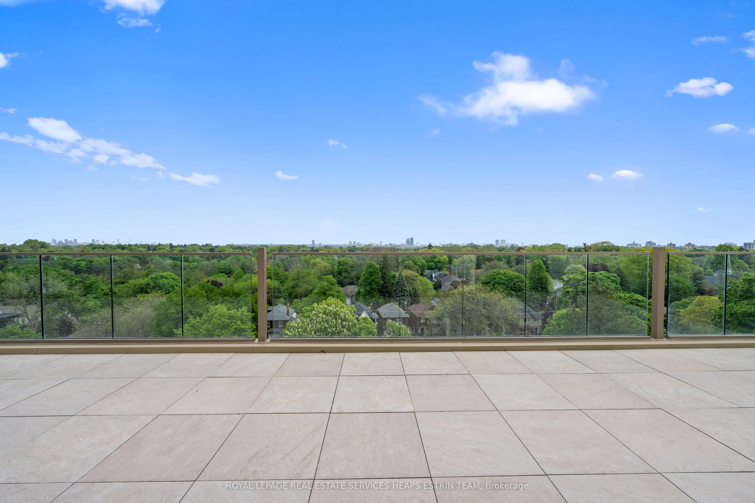 1 Strathgowan Avenue, #PH02