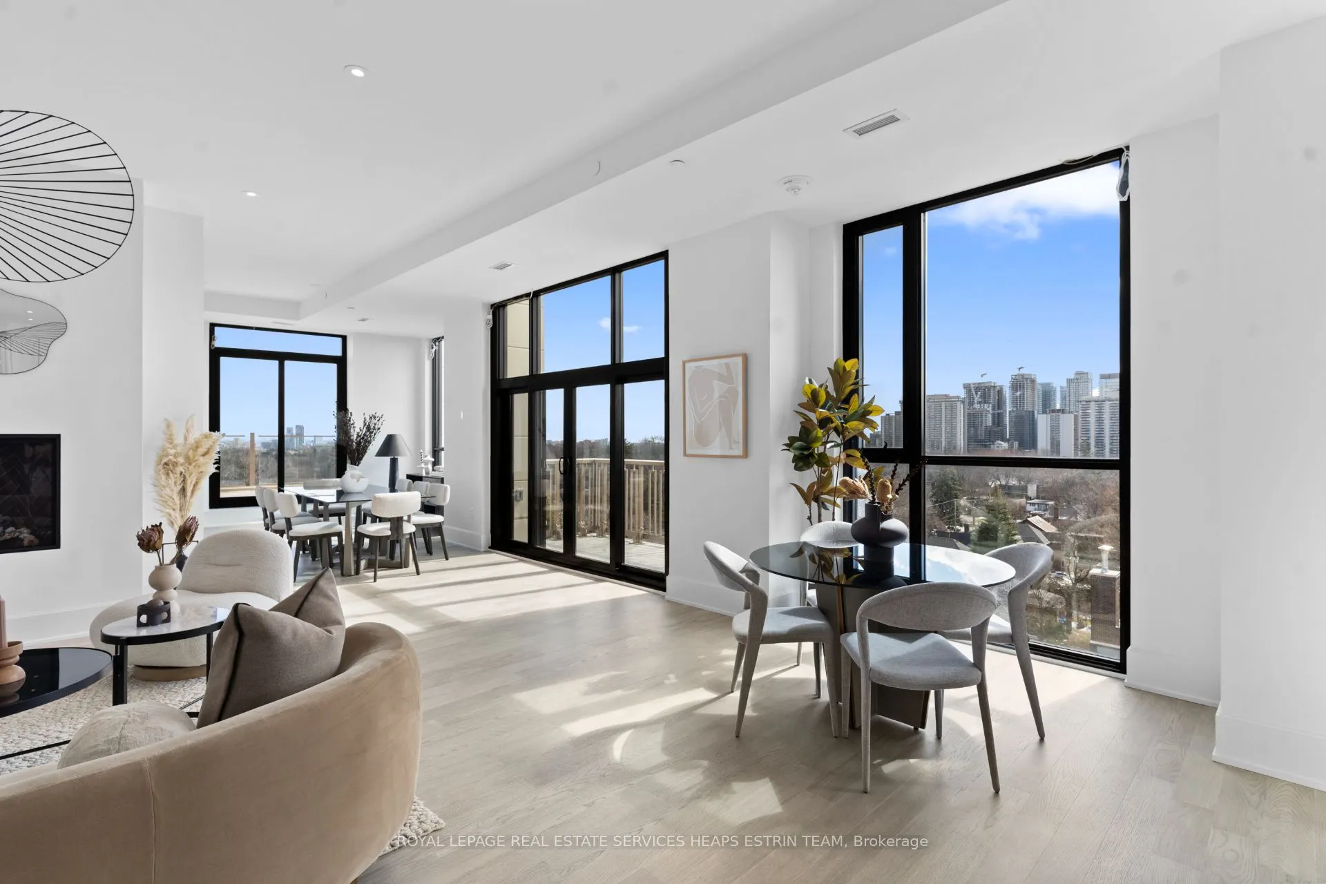 1 Strathgowan Avenue, #PH02