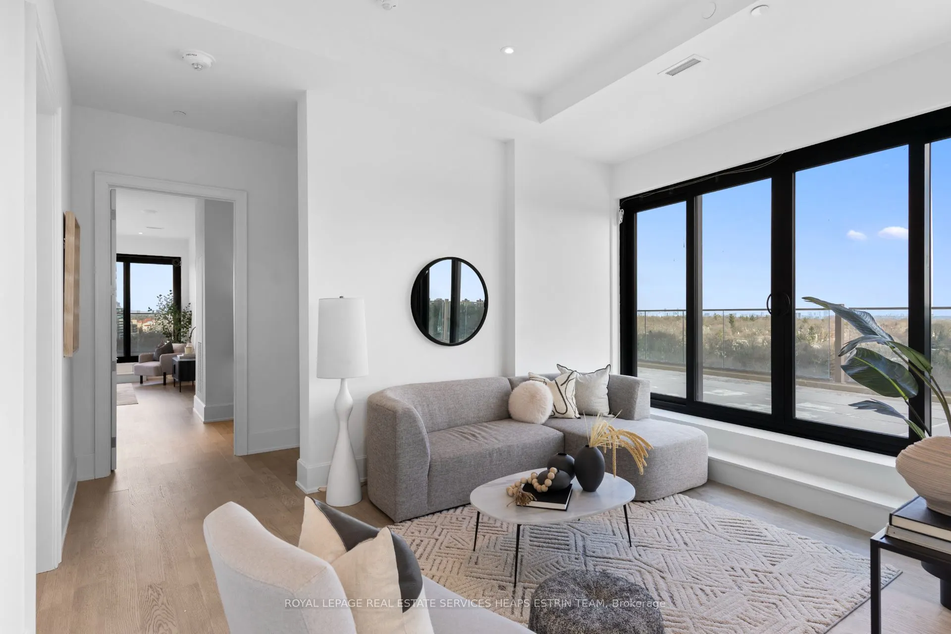 1 Strathgowan Avenue, #PH02