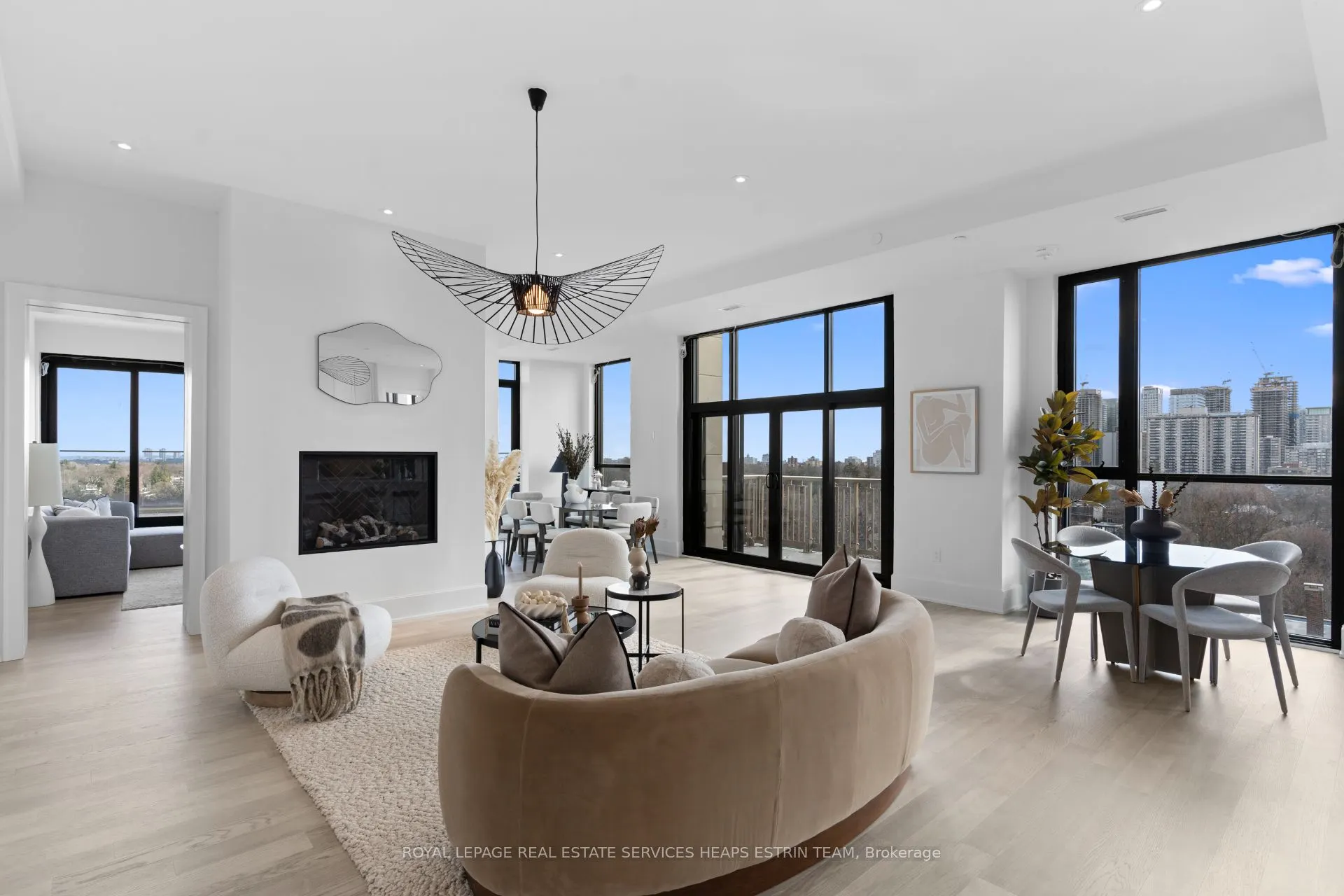 1 Strathgowan Avenue, #PH02