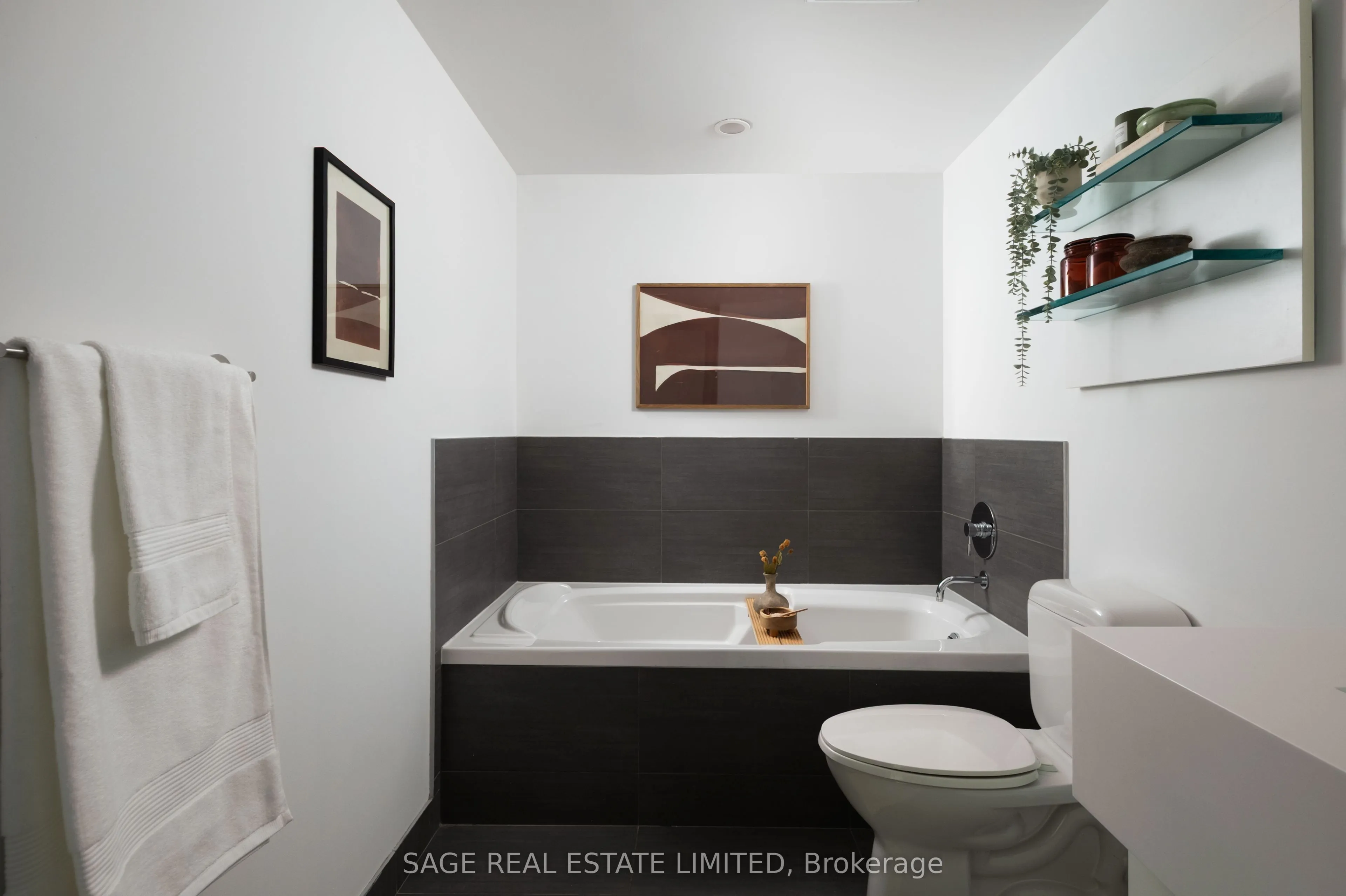 55 Stewart Street, #633