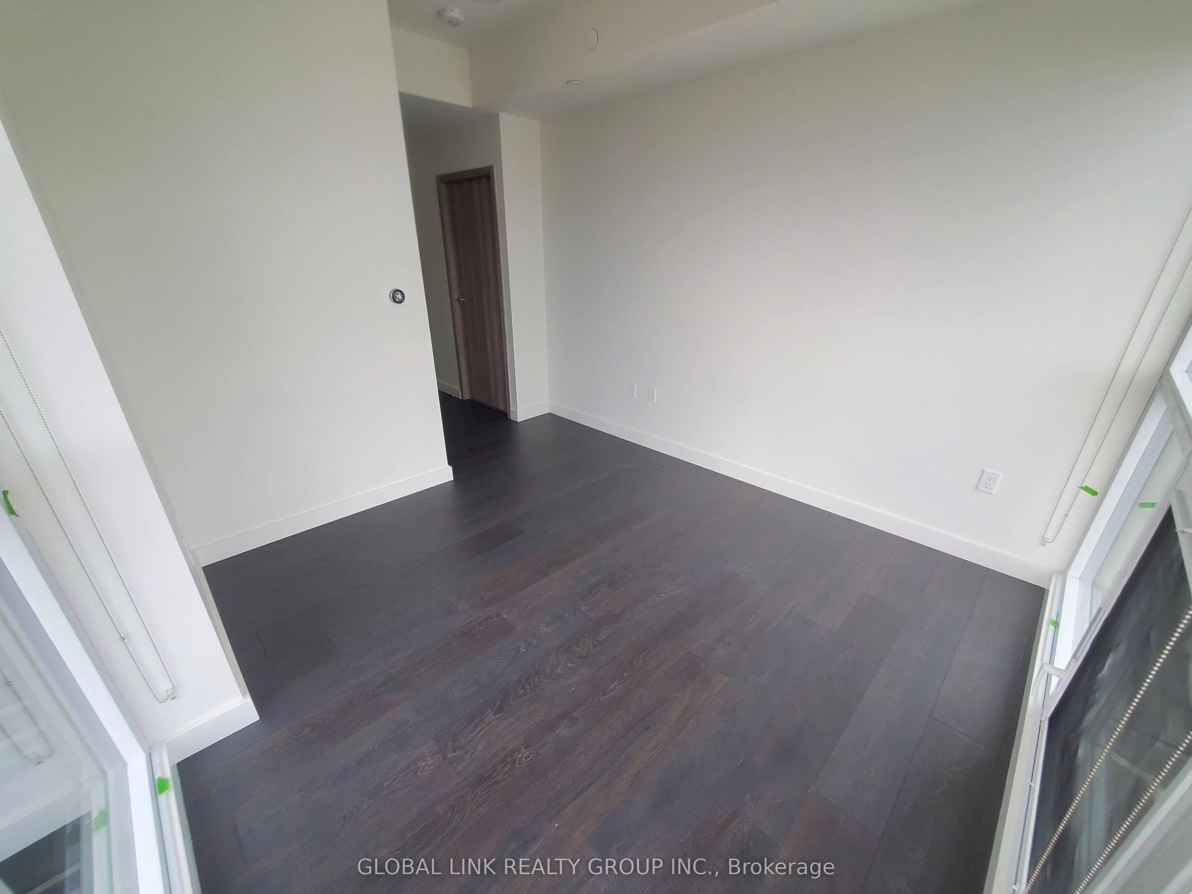 95 MCMAHON Drive, #3502