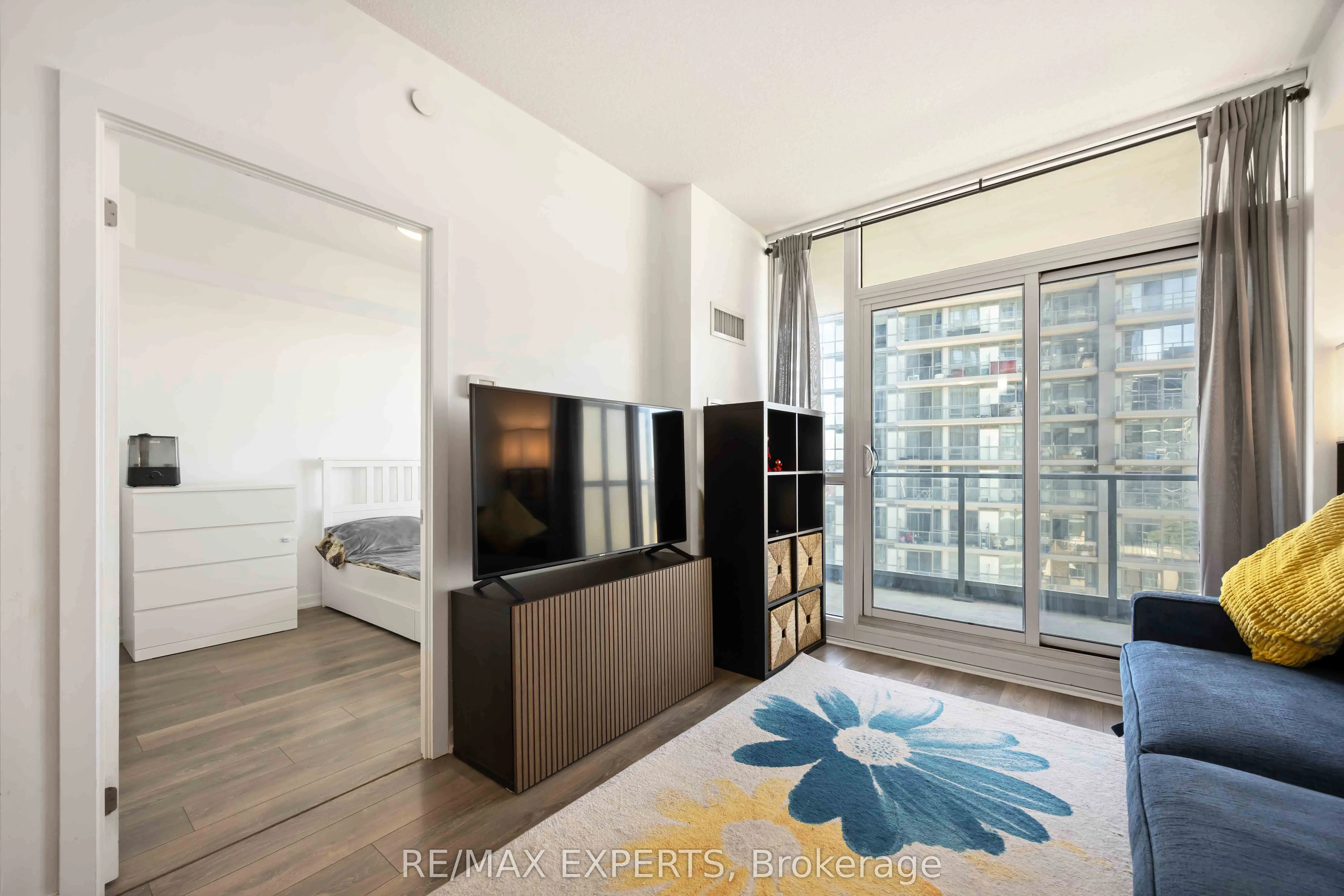 56 Forest Manor Road, #5