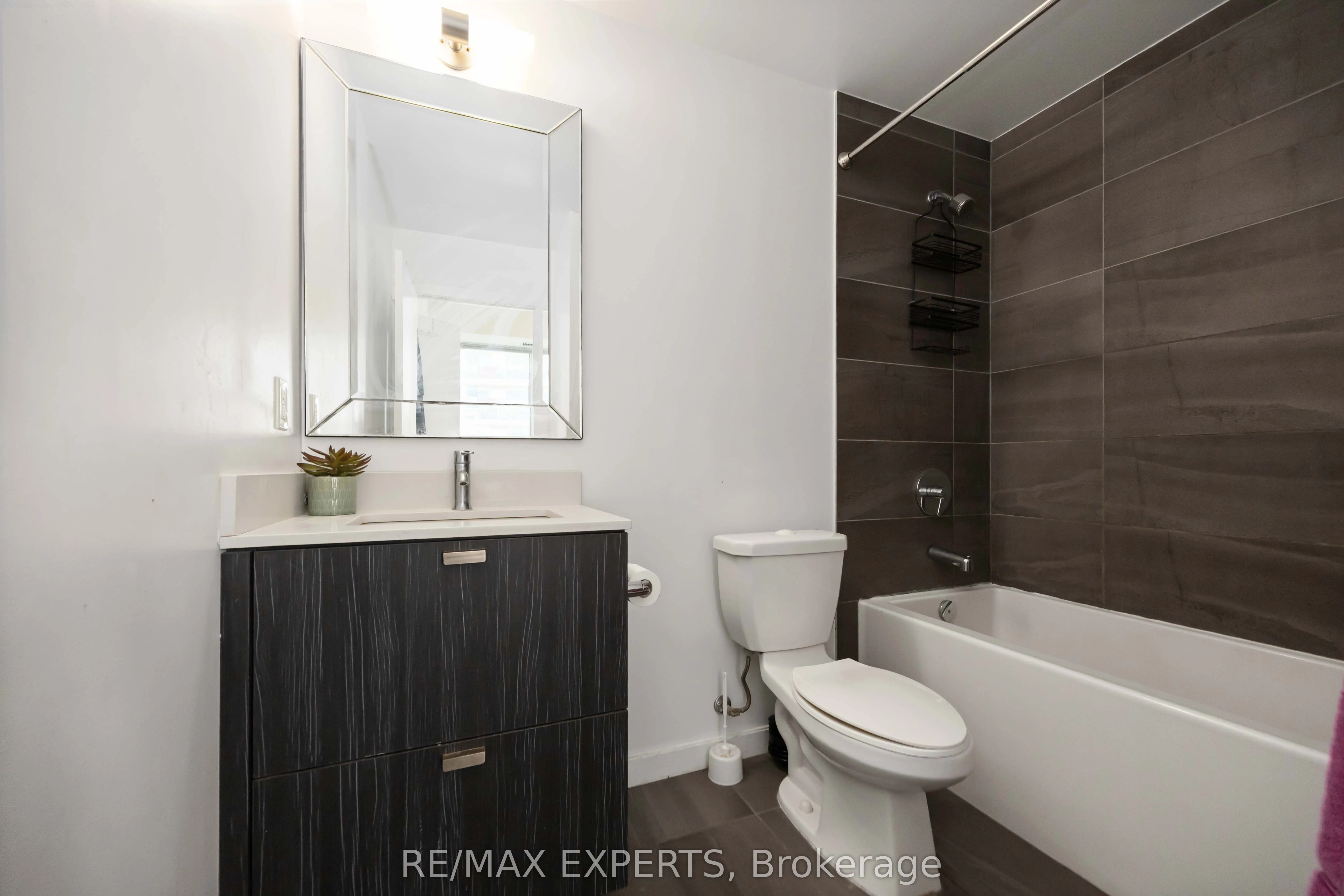 56 Forest Manor Road, #5