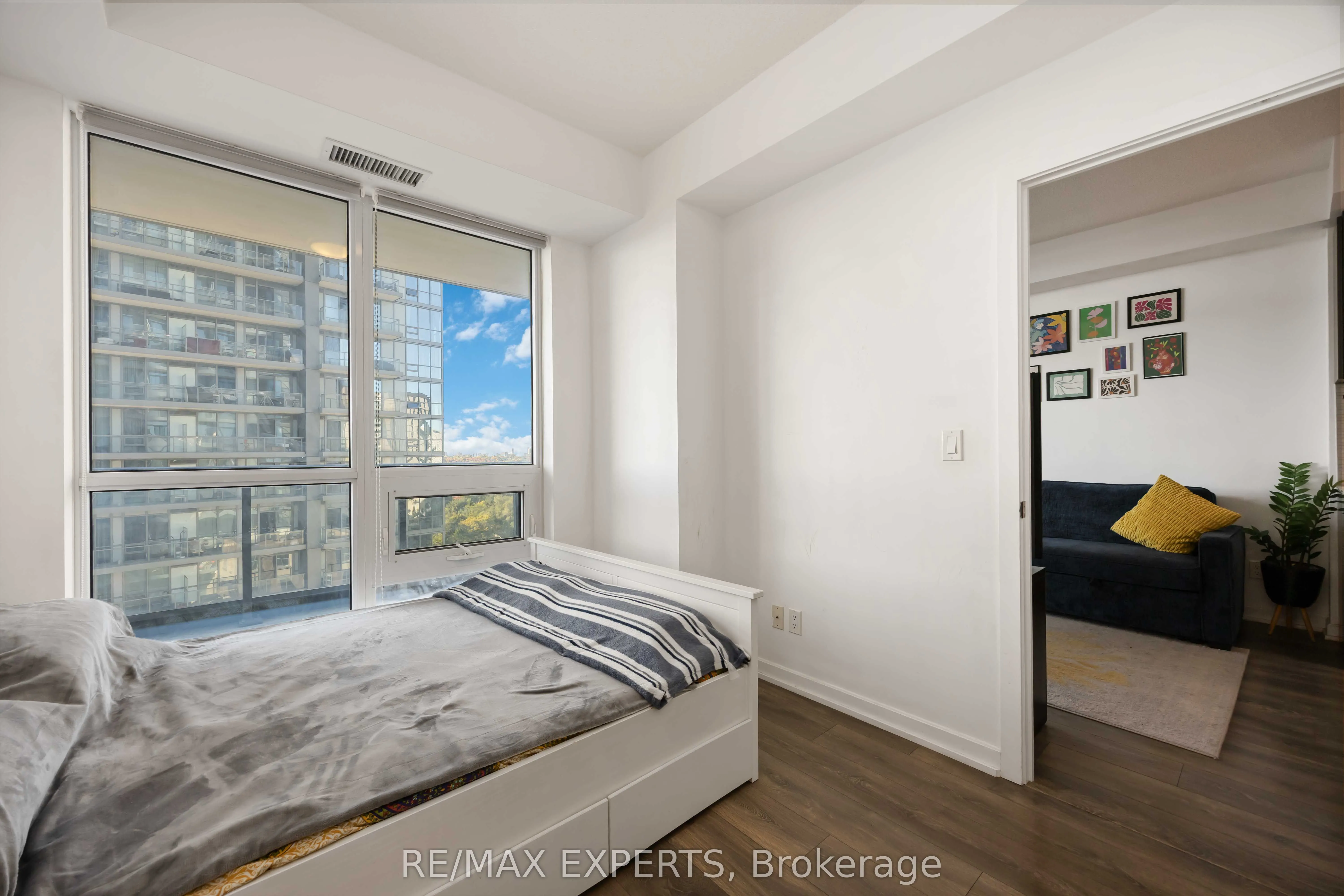 56 Forest Manor Road, #5