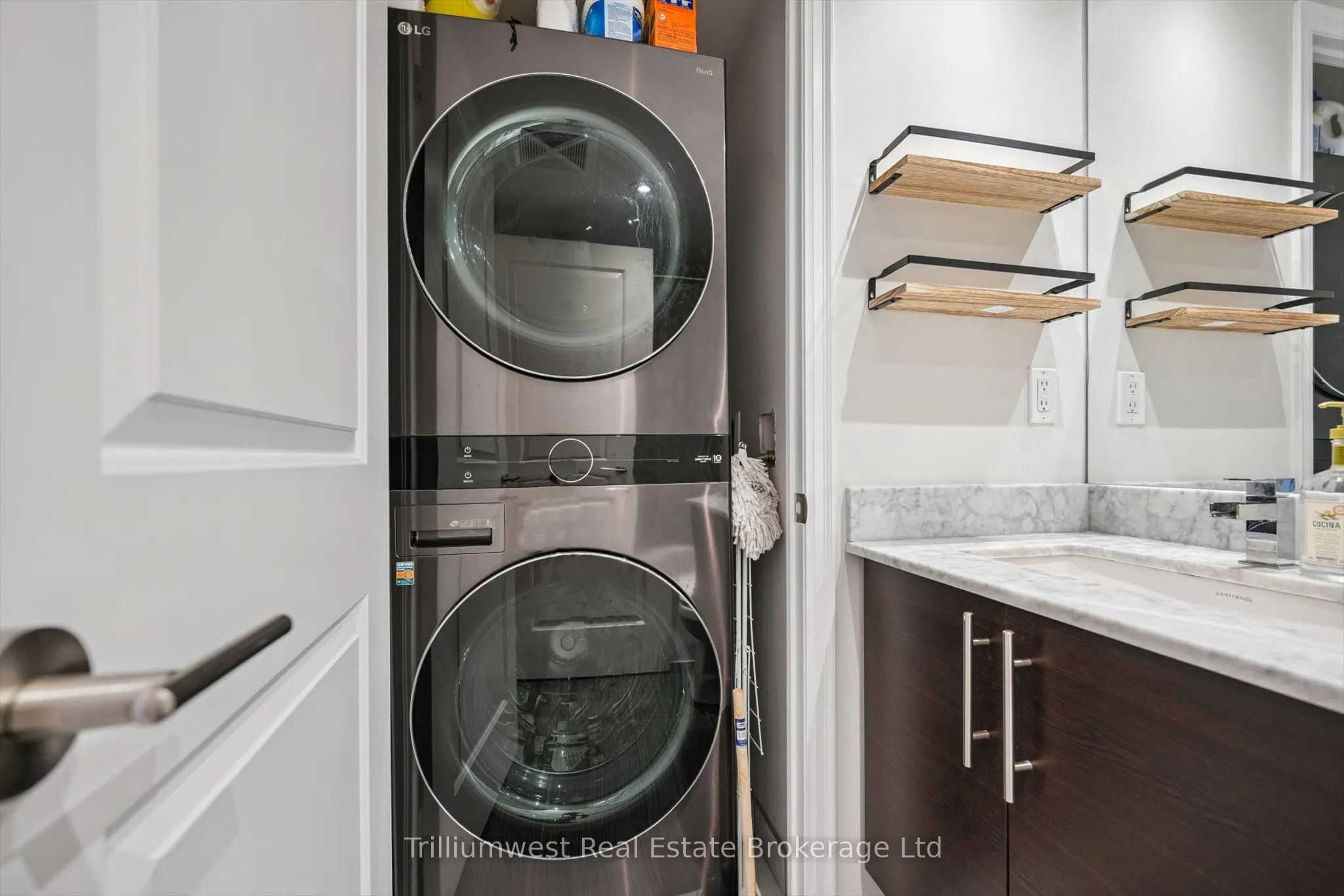 85 East Liberty Street E, #1712