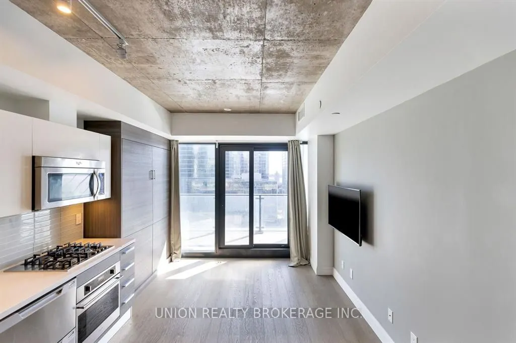 224 King Street W, #1505