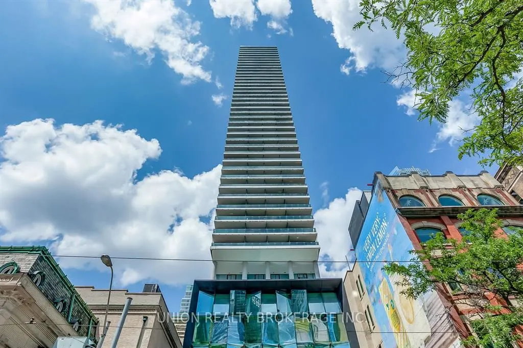 224 King Street W, #1505