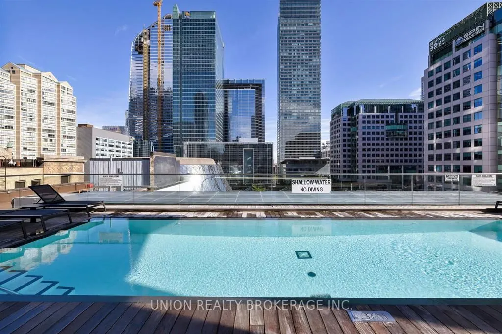 224 King Street W, #1505