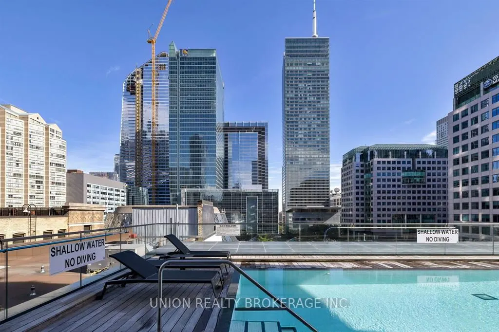224 King Street W, #1505