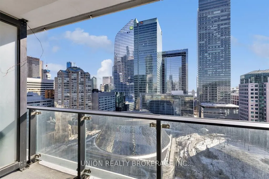 224 King Street W, #1505
