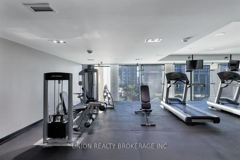 224 King Street W, #1505
