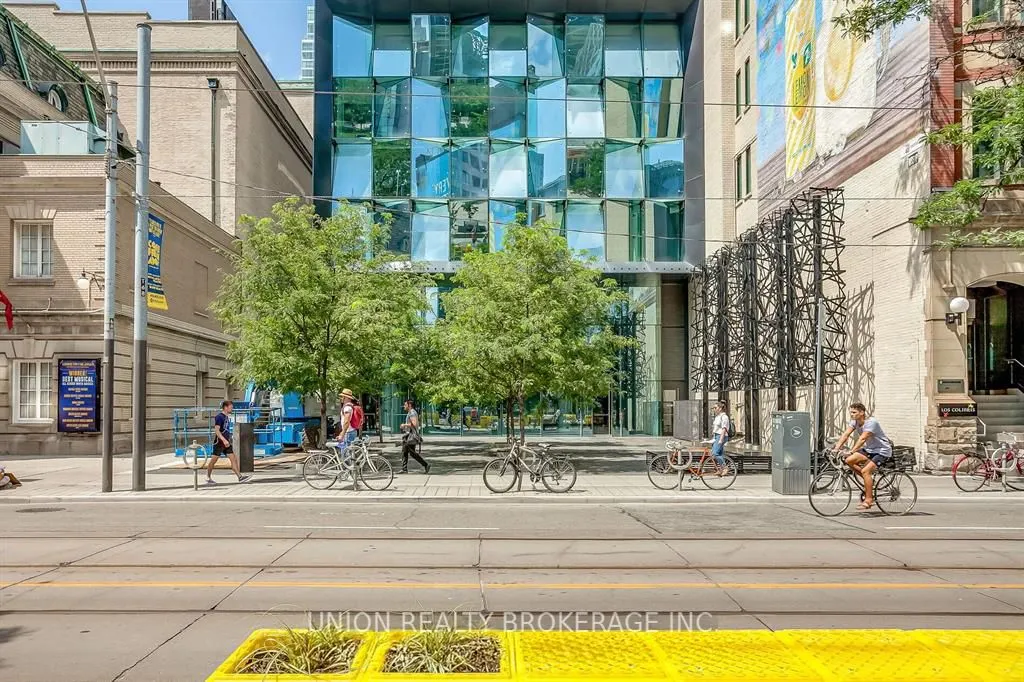 224 King Street W, #1505