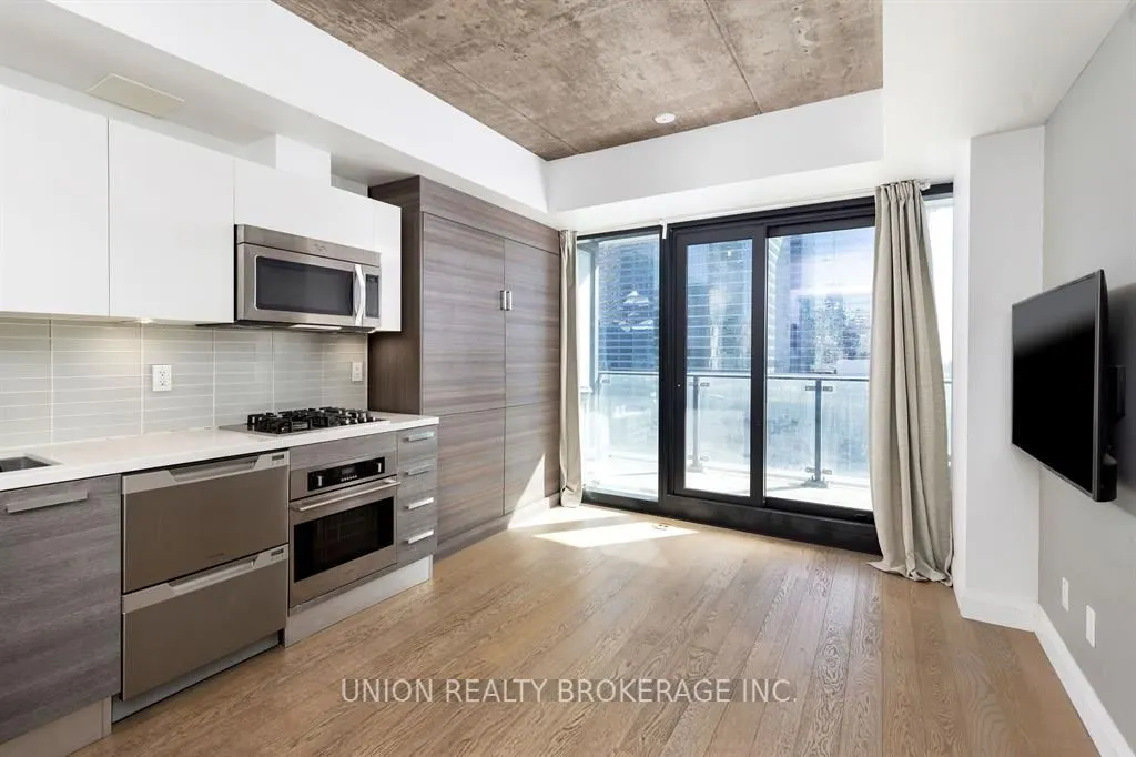 224 King Street W, #1505