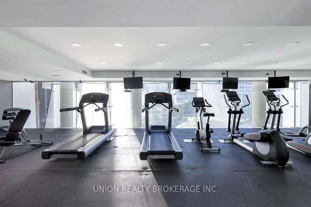 224 King Street W, #1505