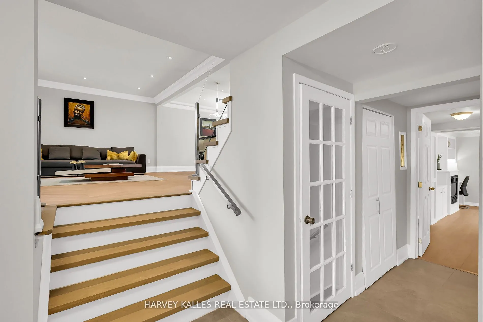 16 Wedgeport Place