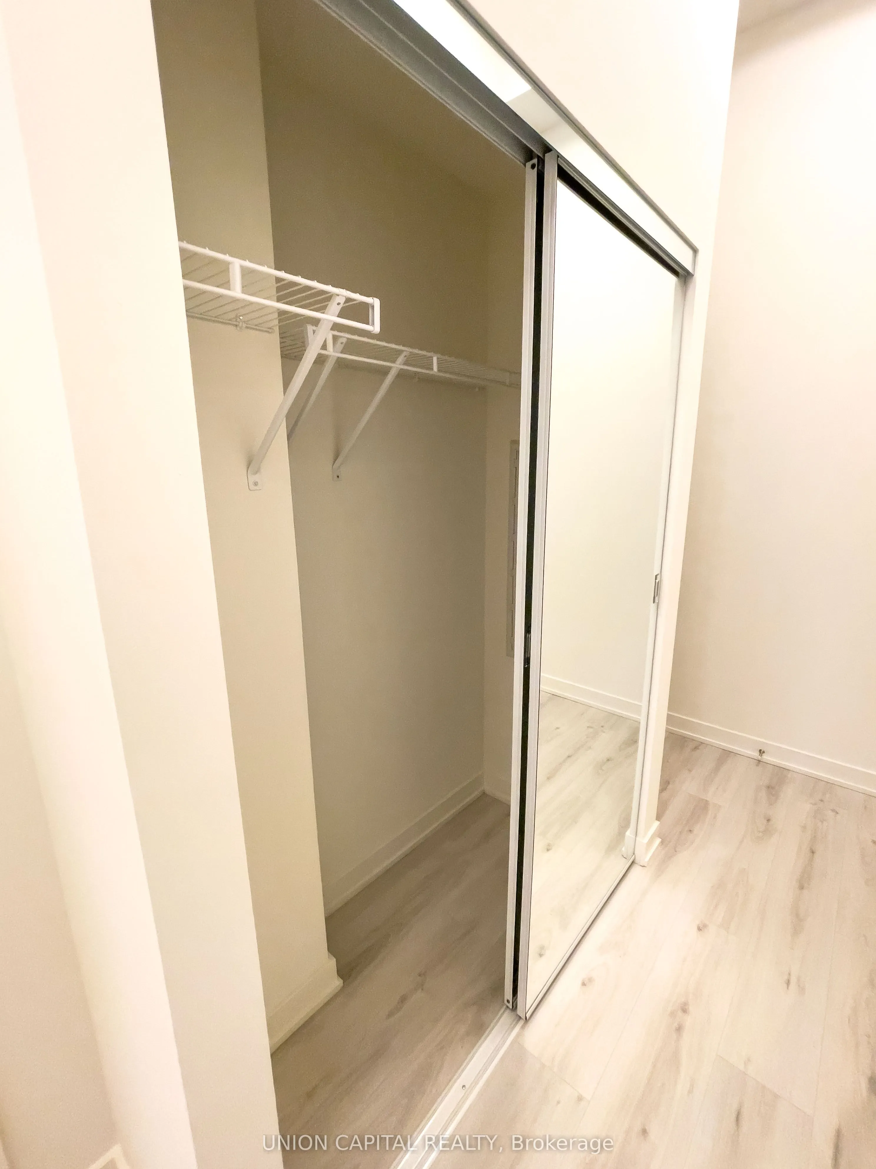 120 Broadway Avenue, #418N