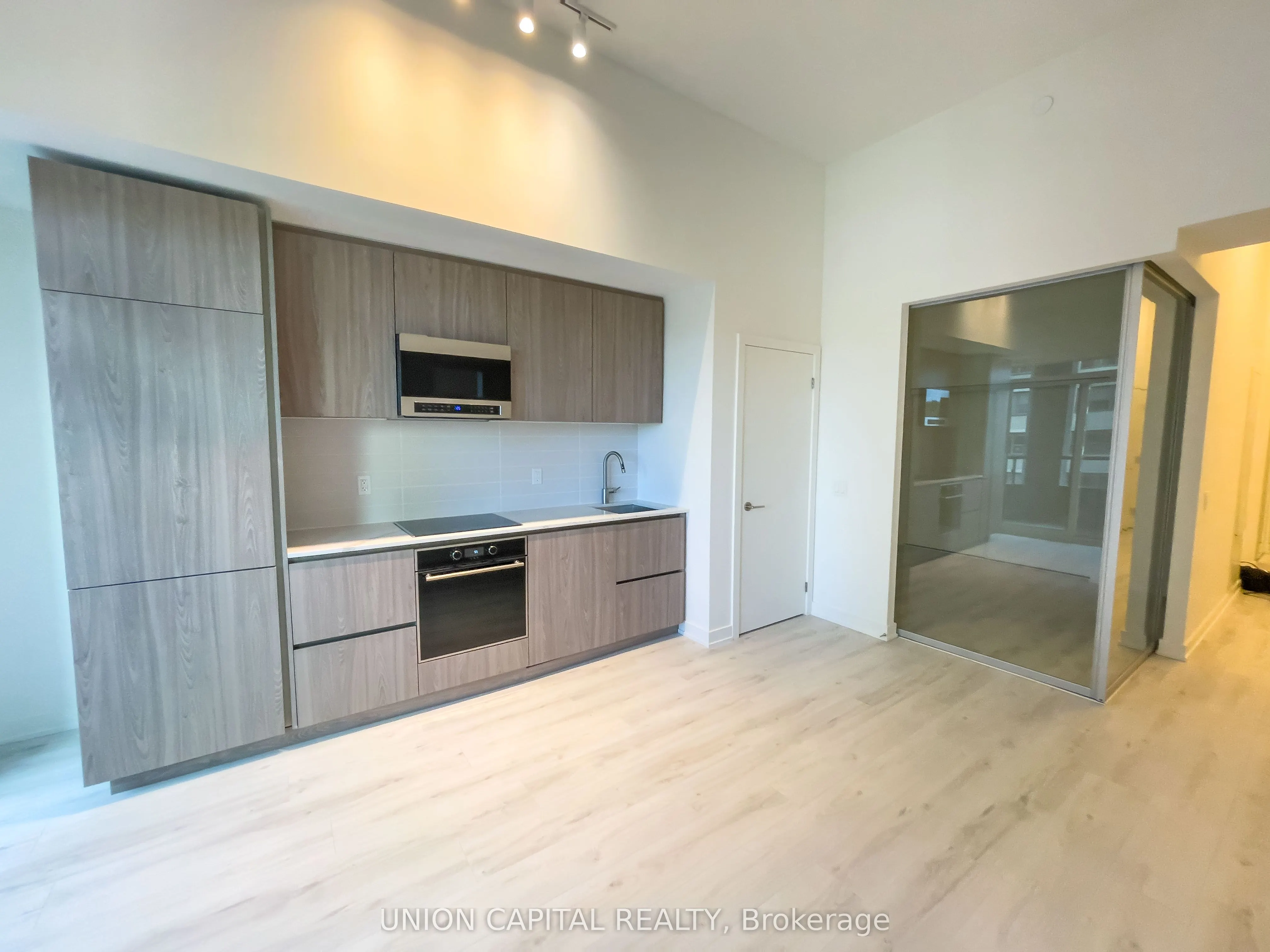 120 Broadway Avenue, #418N