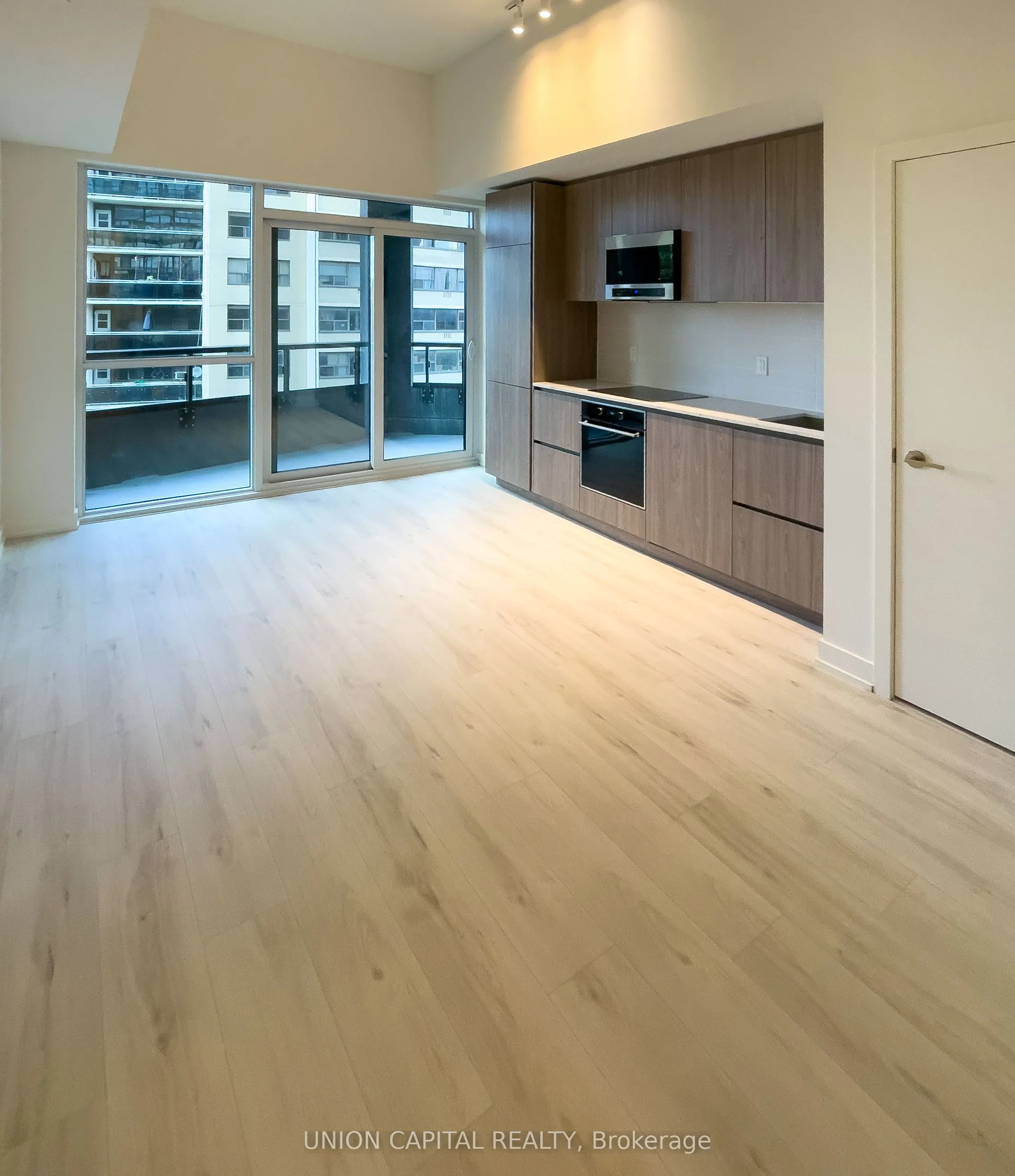120 Broadway Avenue, #418N