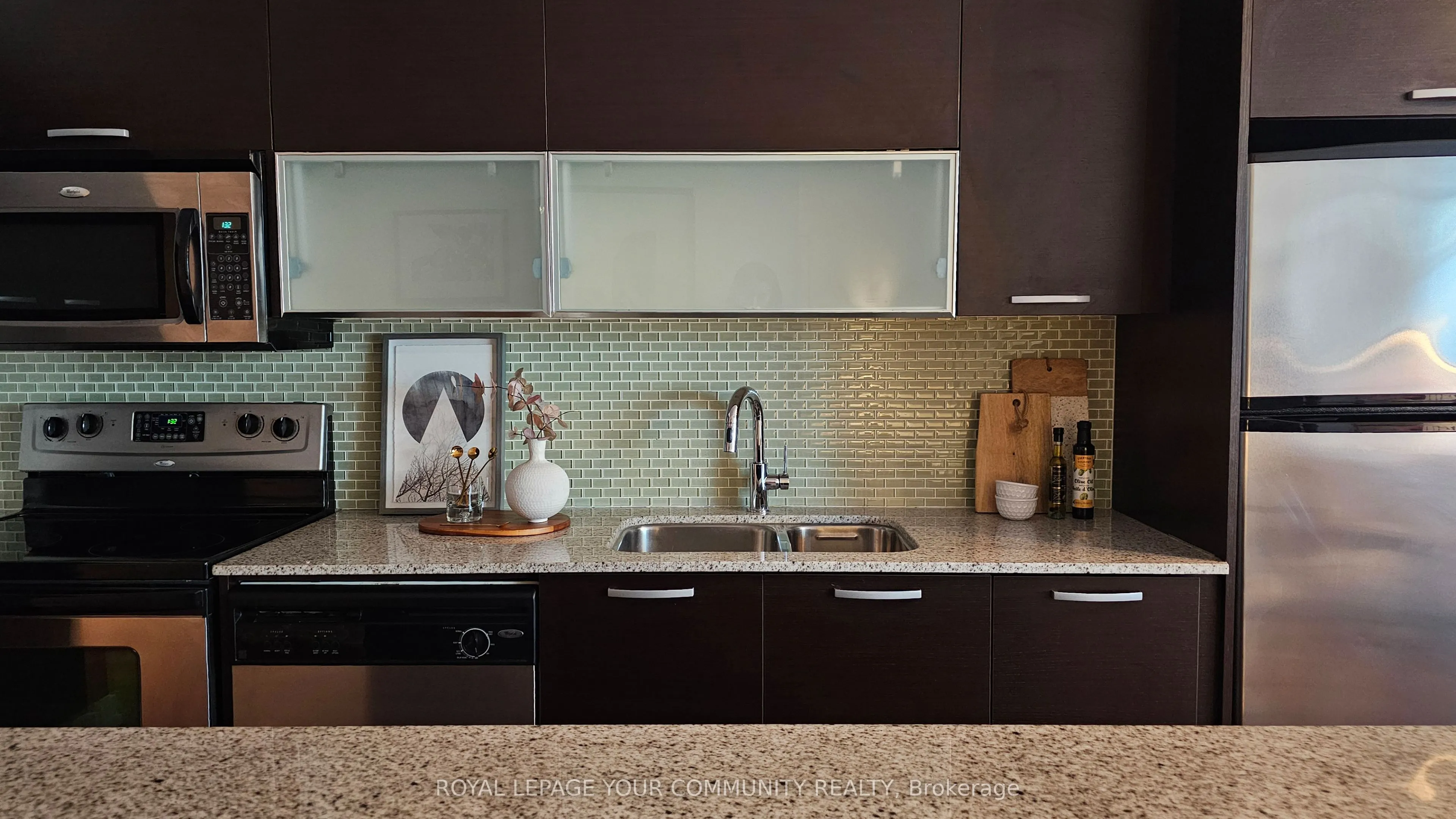 10 Morrison Street, #608