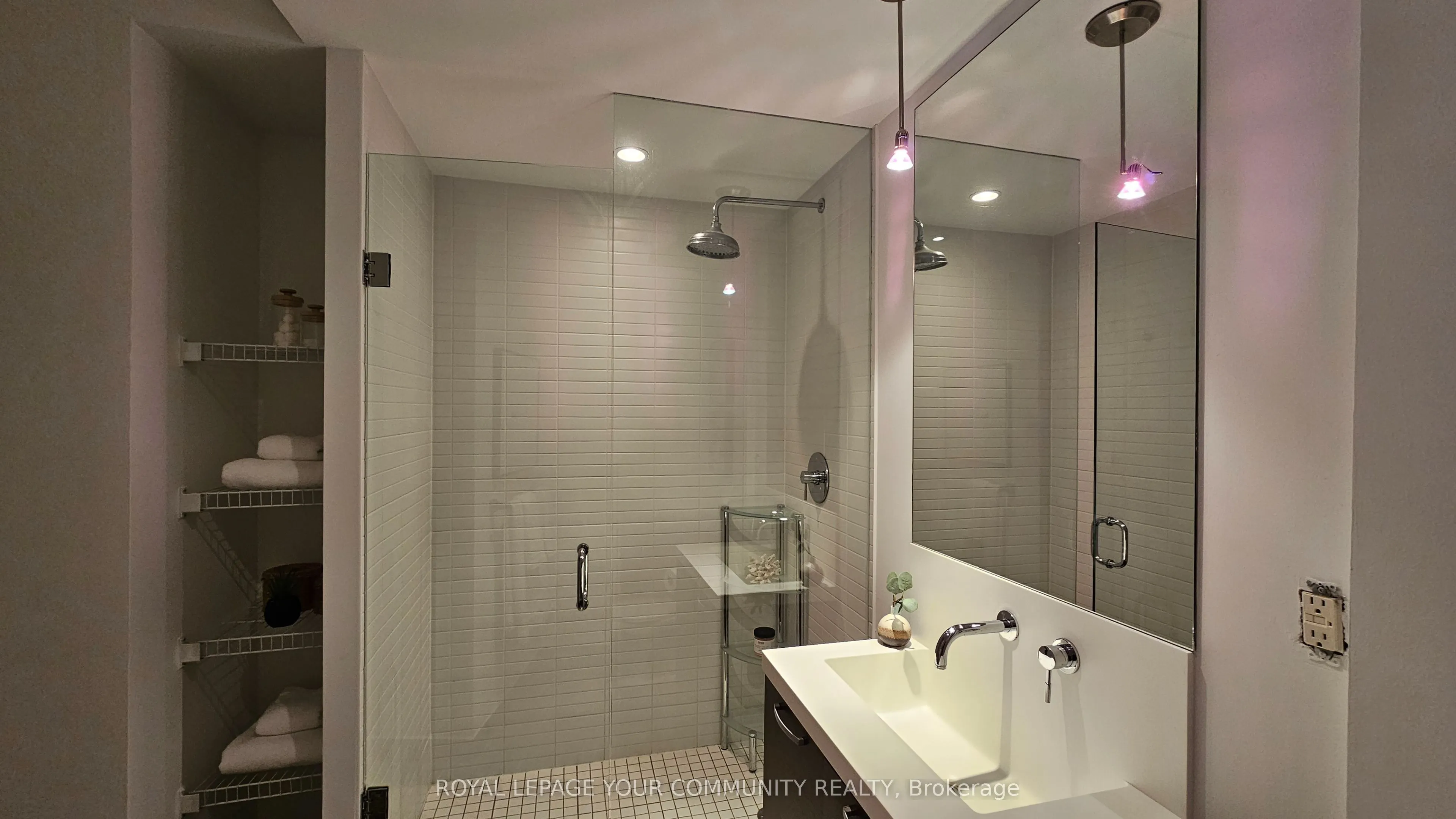 10 Morrison Street, #608