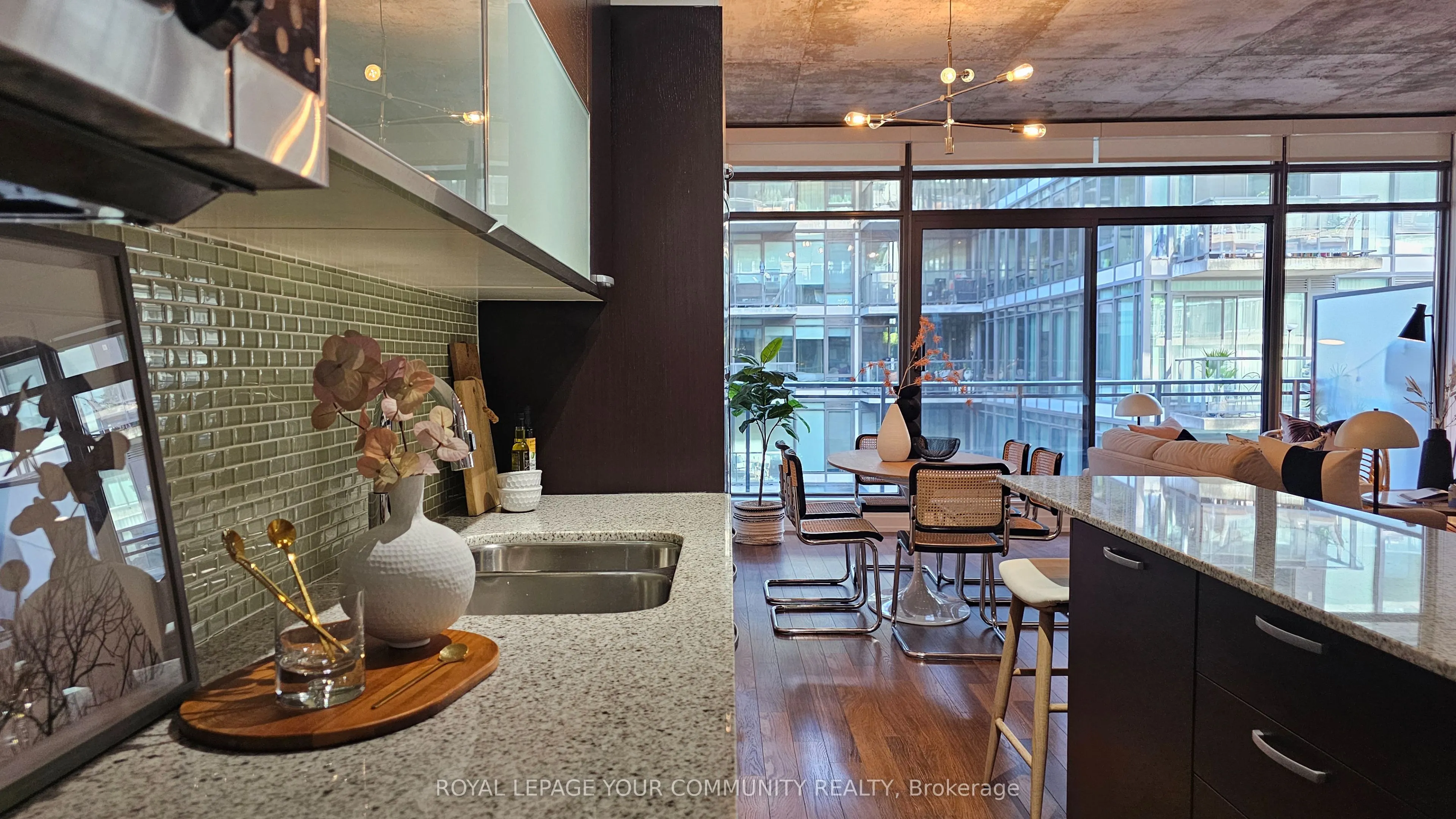 10 Morrison Street, #608