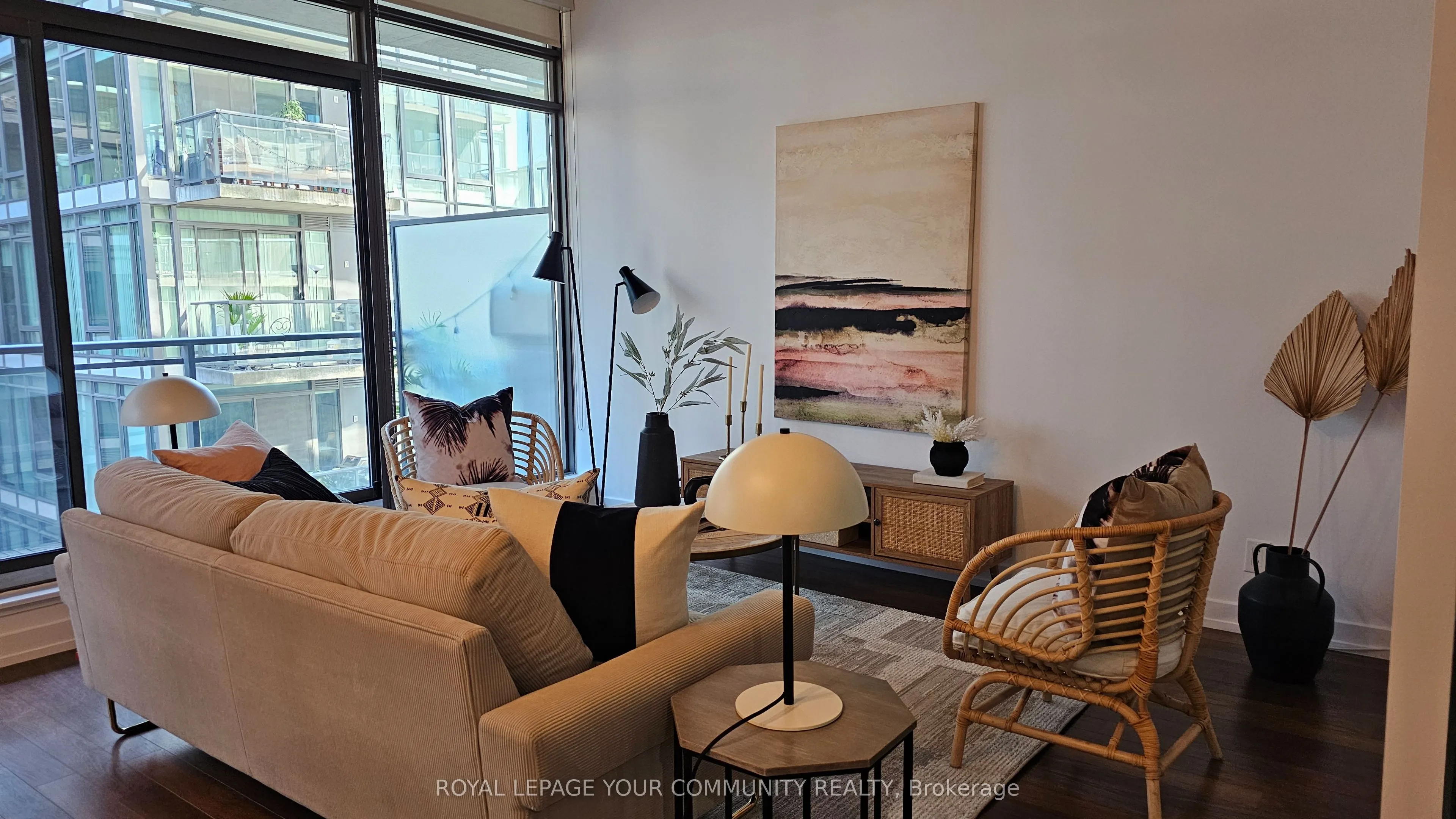 10 Morrison Street, #608