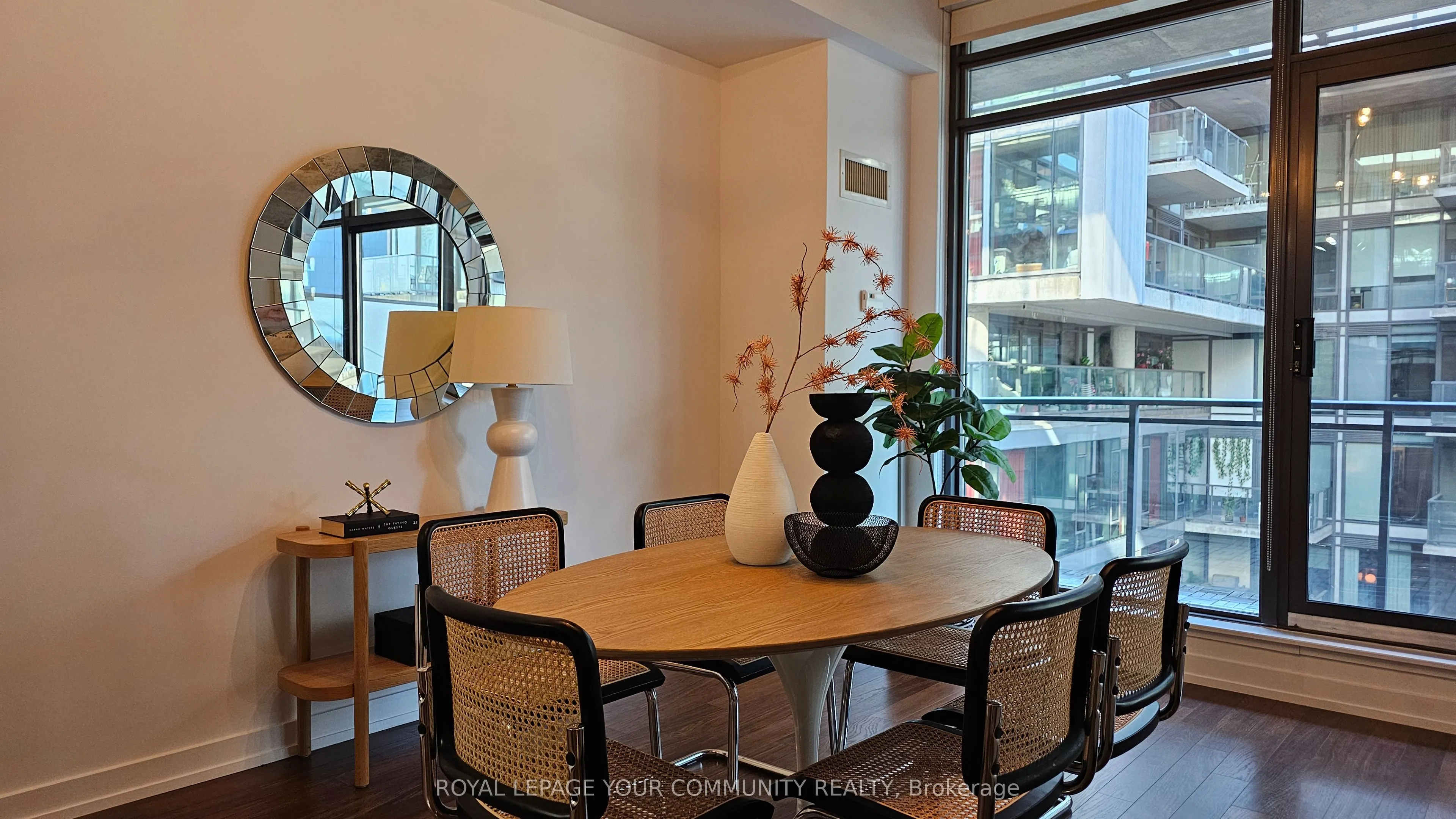 10 Morrison Street, #608