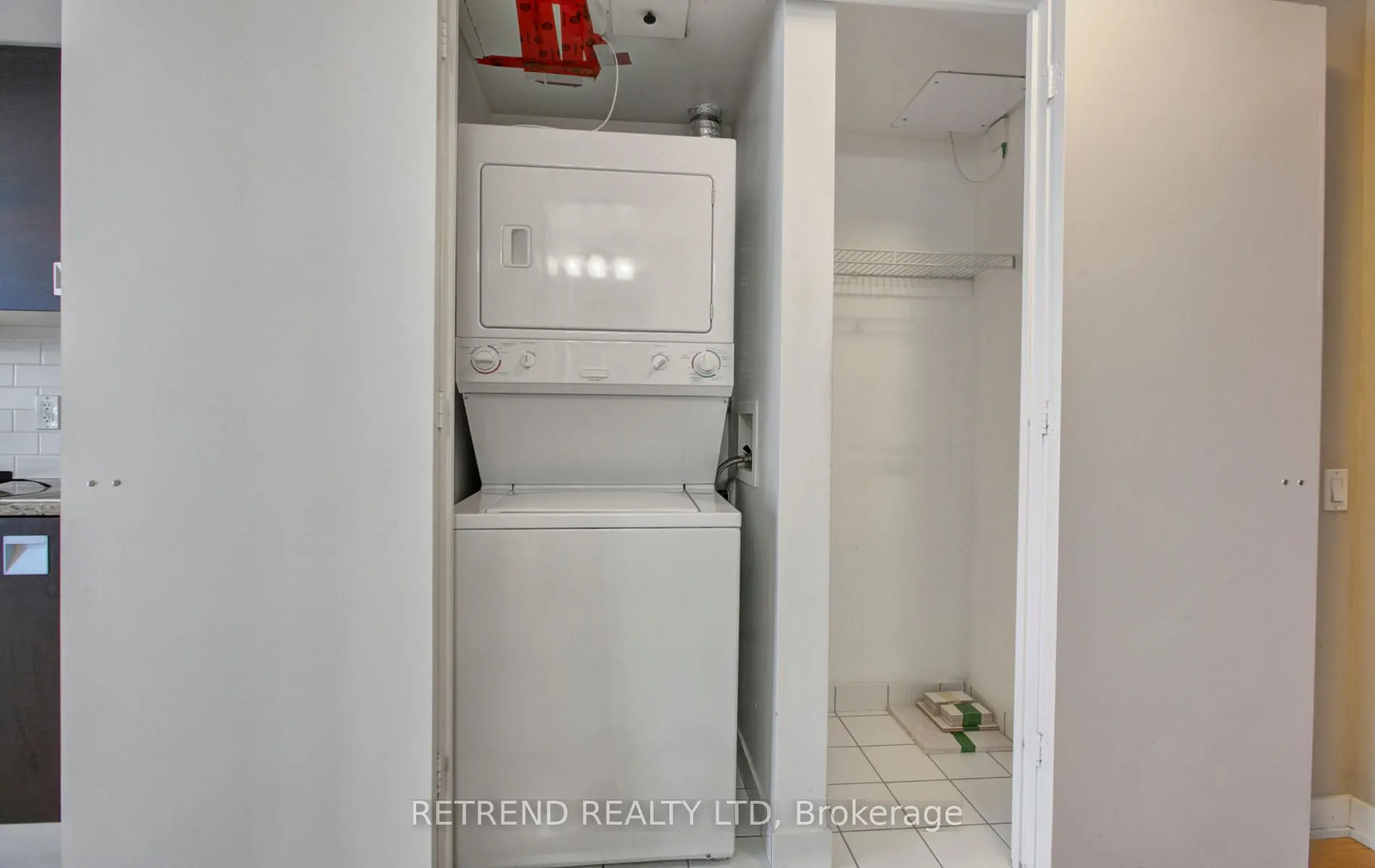 33 Charles Street E, #1010