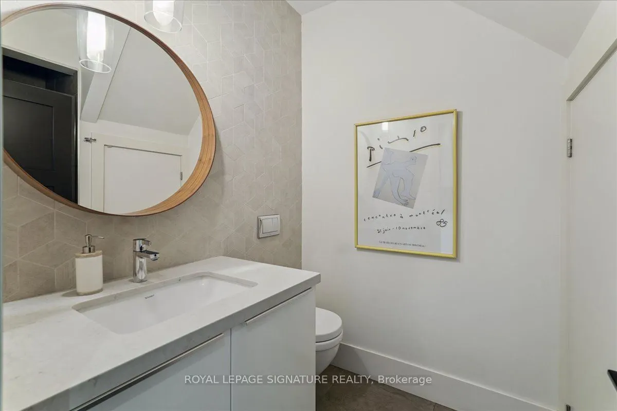 1 Baxter Street, #6