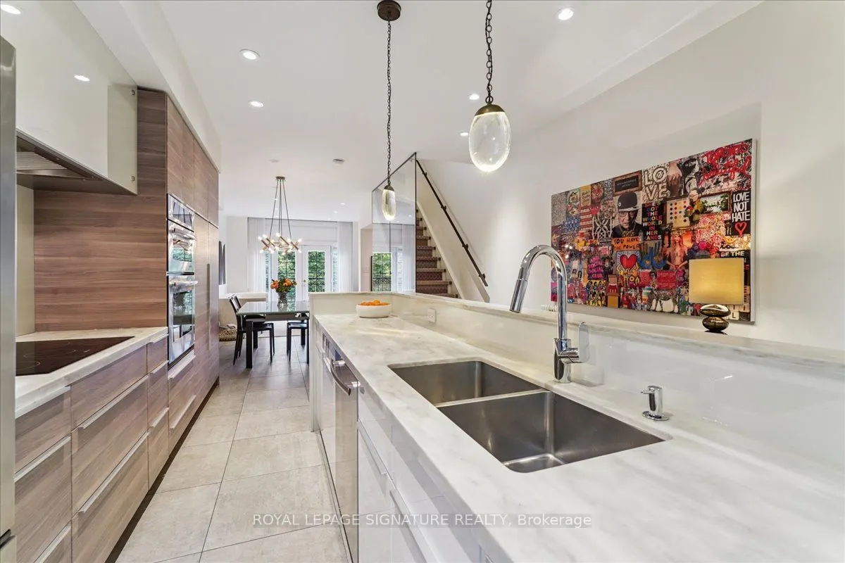 1 Baxter Street, #6