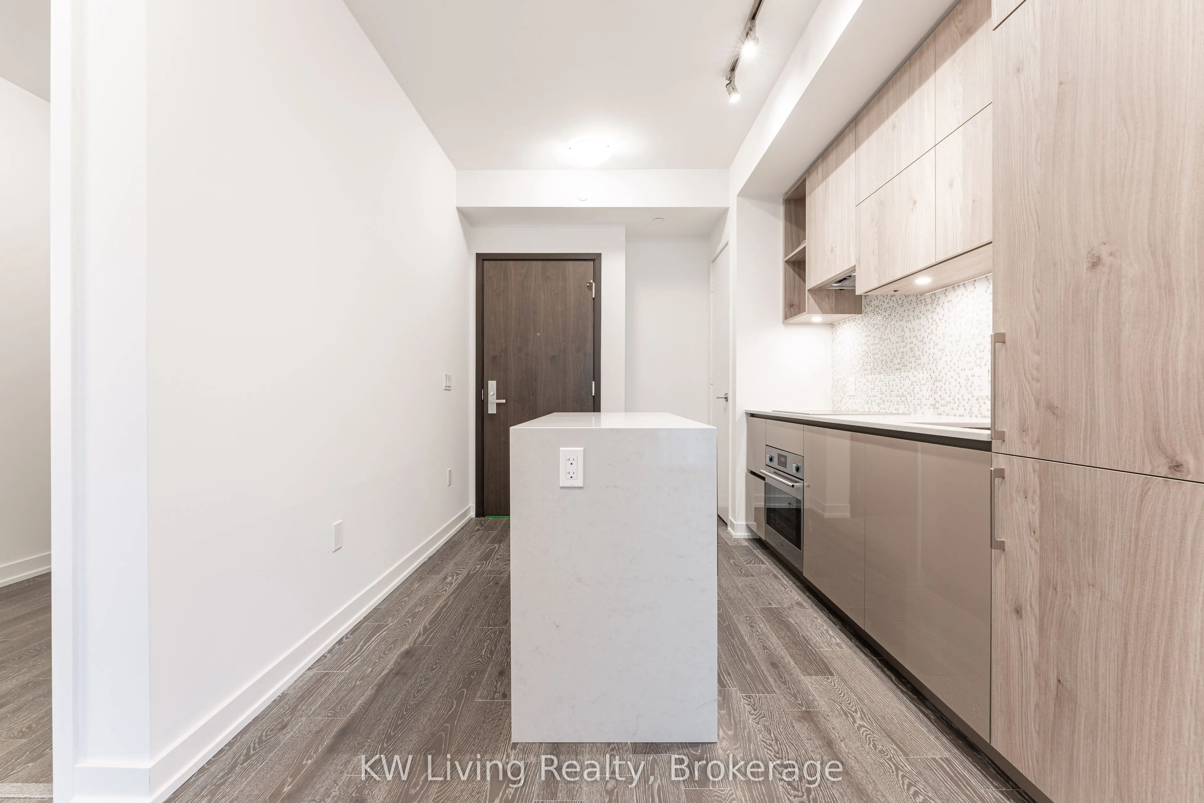 1 Yorkville Avenue, #2307