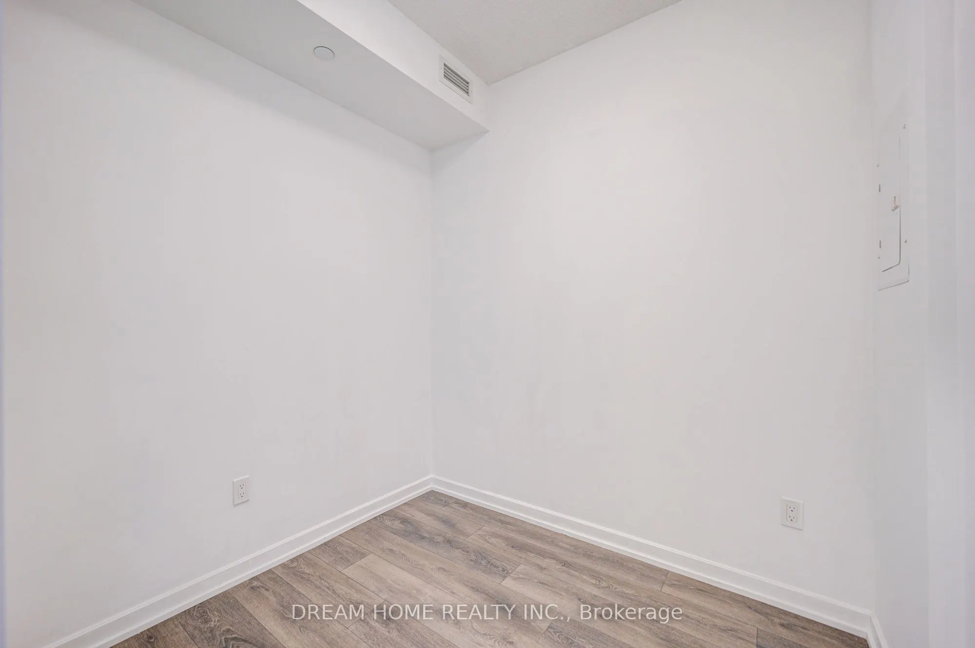 50 Forest Manor Road, #504