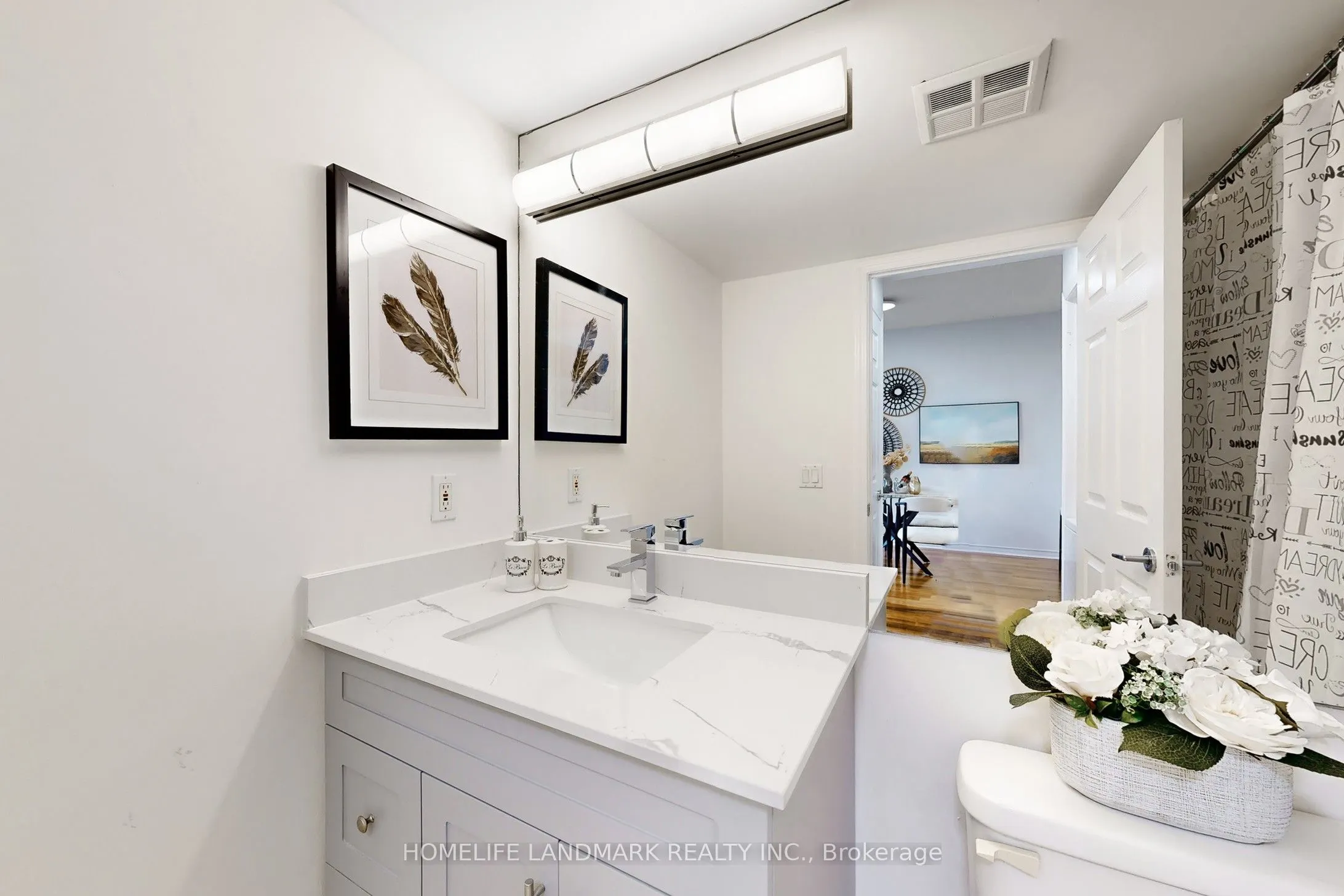 451 Rosewell Avenue, #404