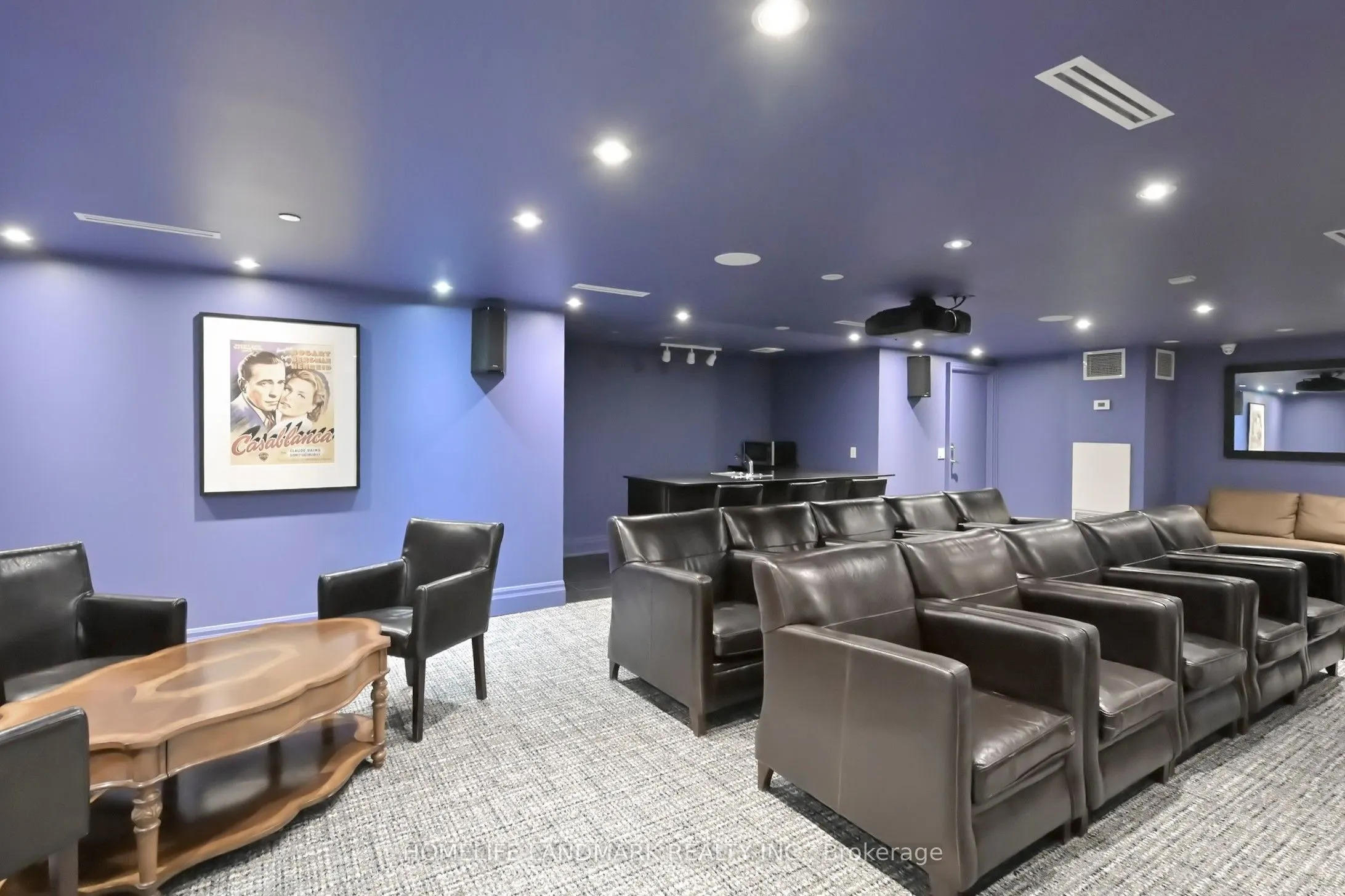 451 Rosewell Avenue, #404