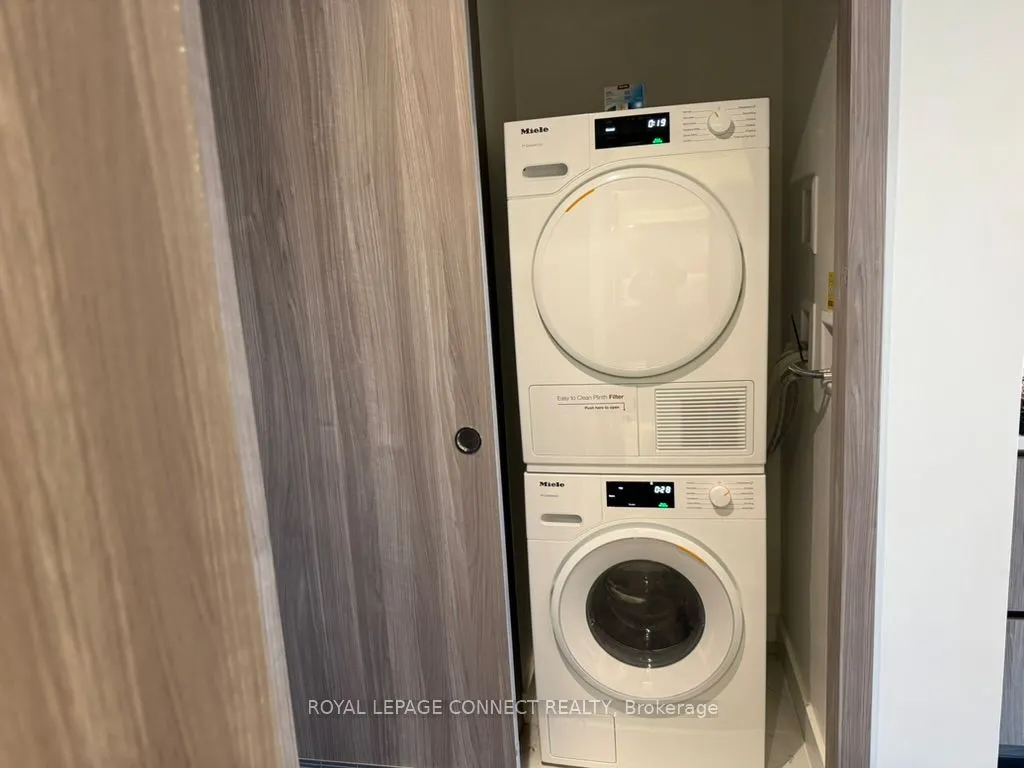 25 McMahon Drive, #1510