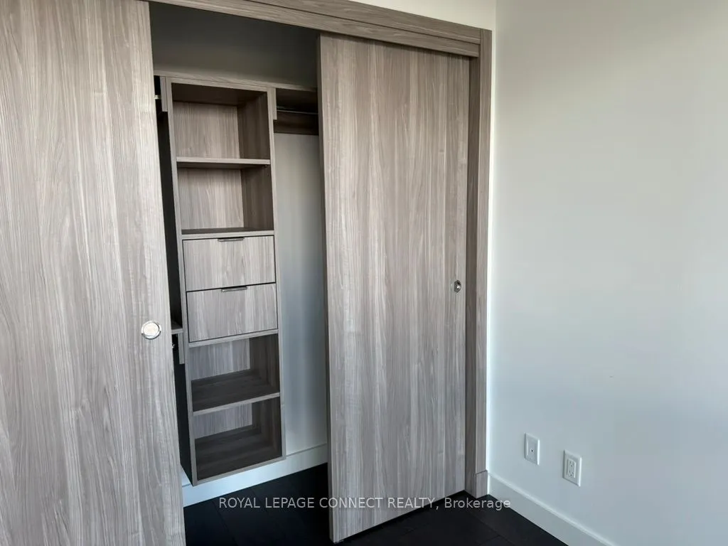 25 McMahon Drive, #1510