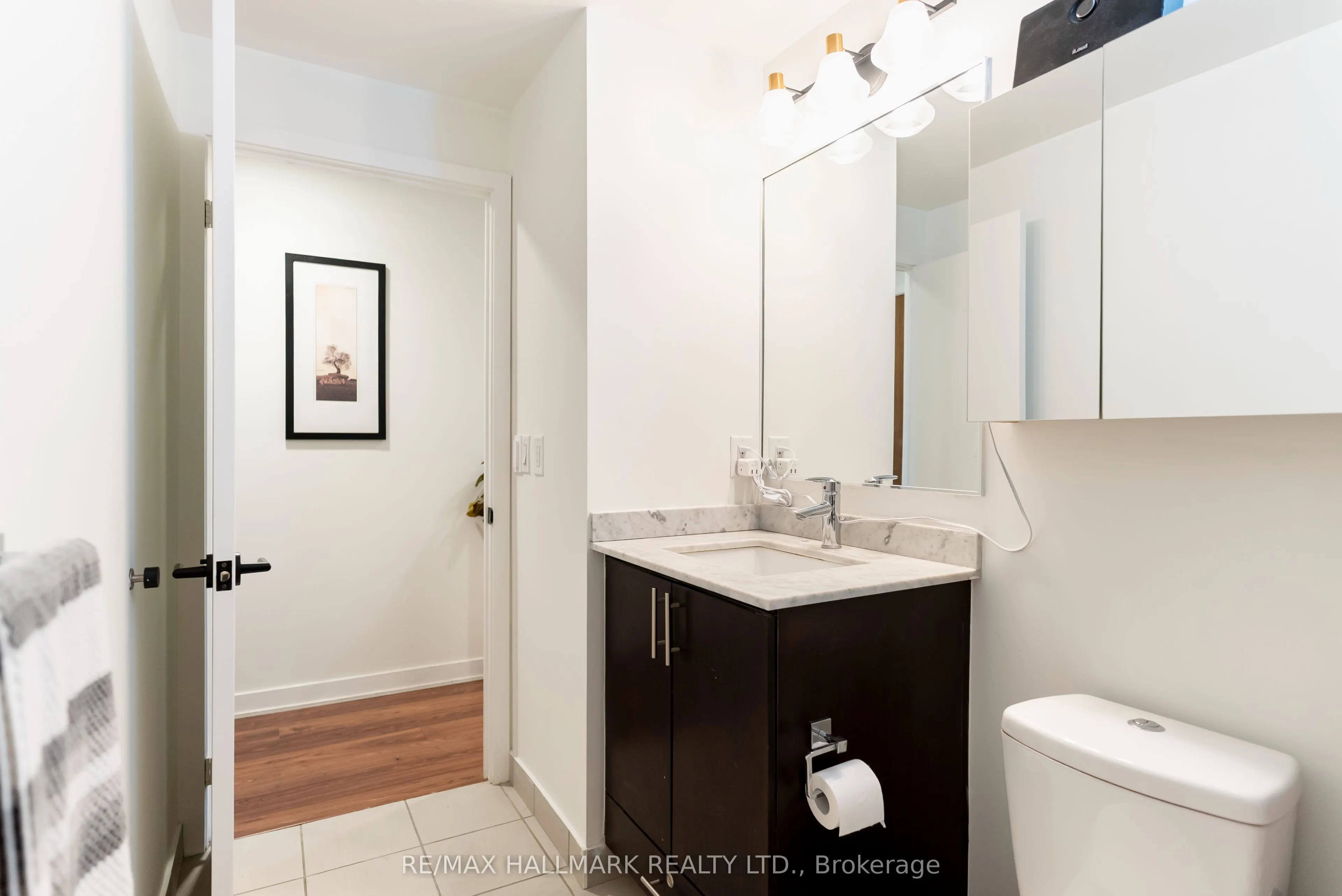 260 Sackville Street, #813