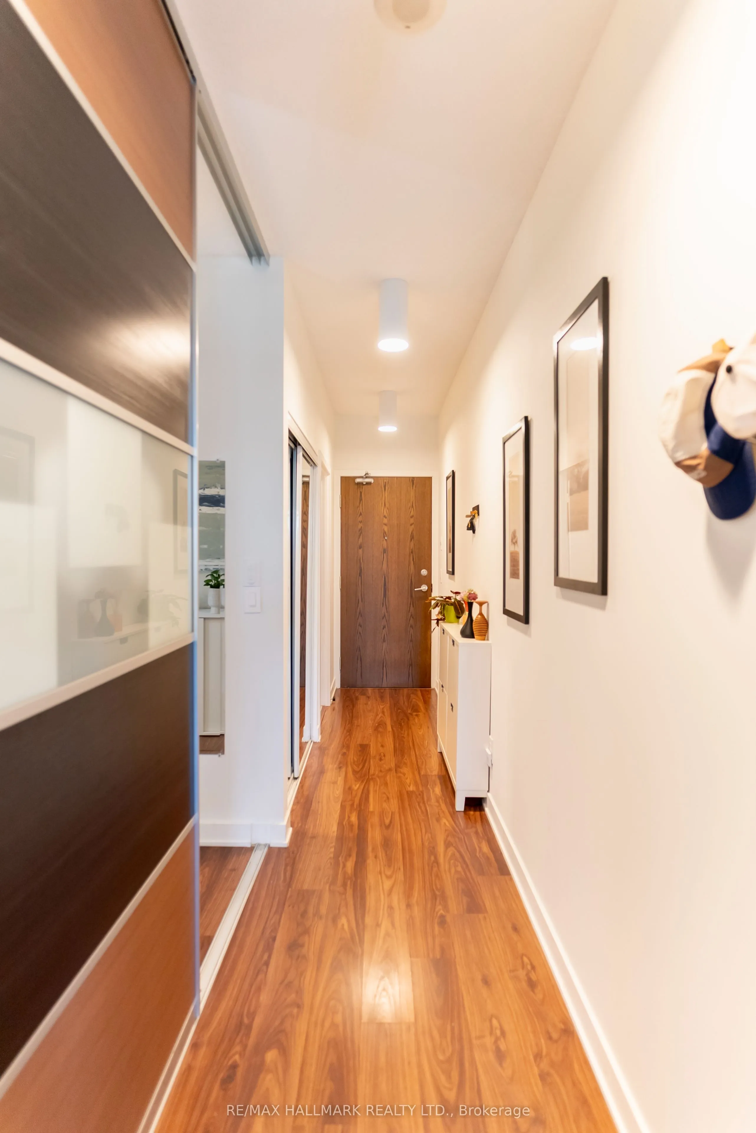 260 Sackville Street, #813