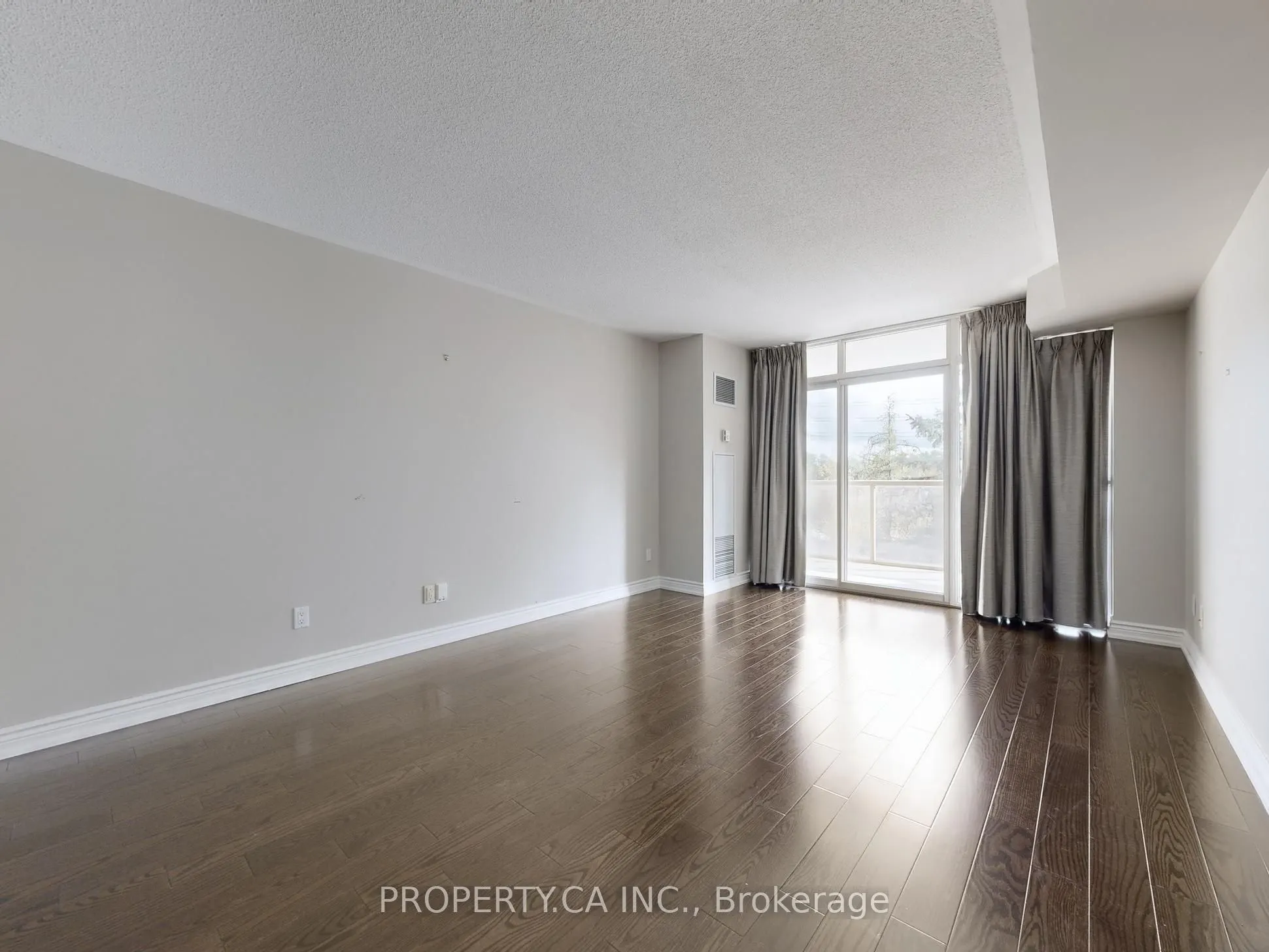 3181 Bayview Avenue, #308
