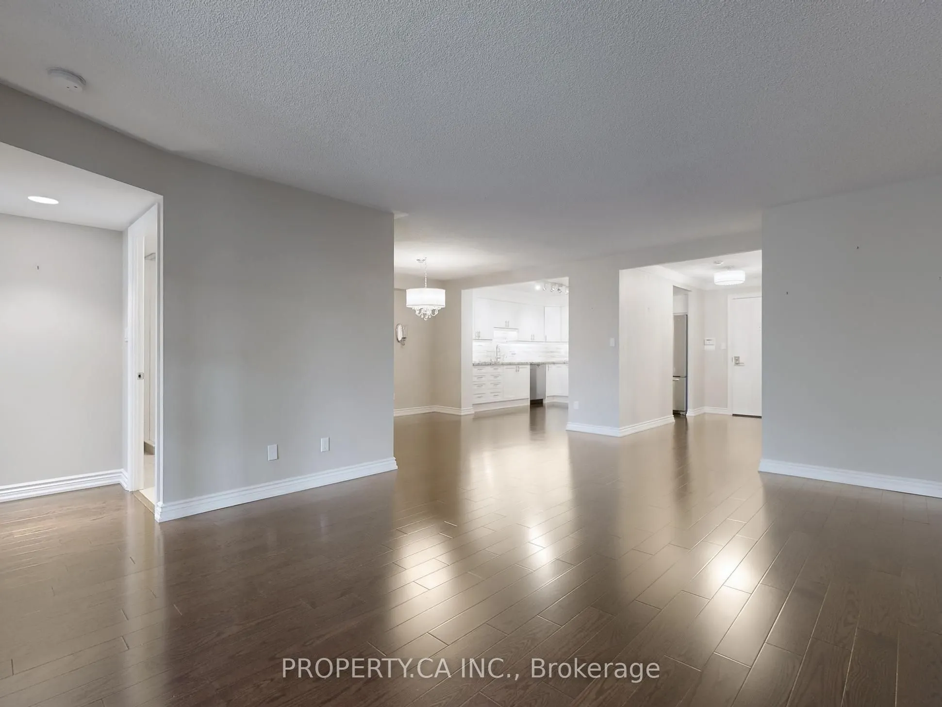 3181 Bayview Avenue, #308