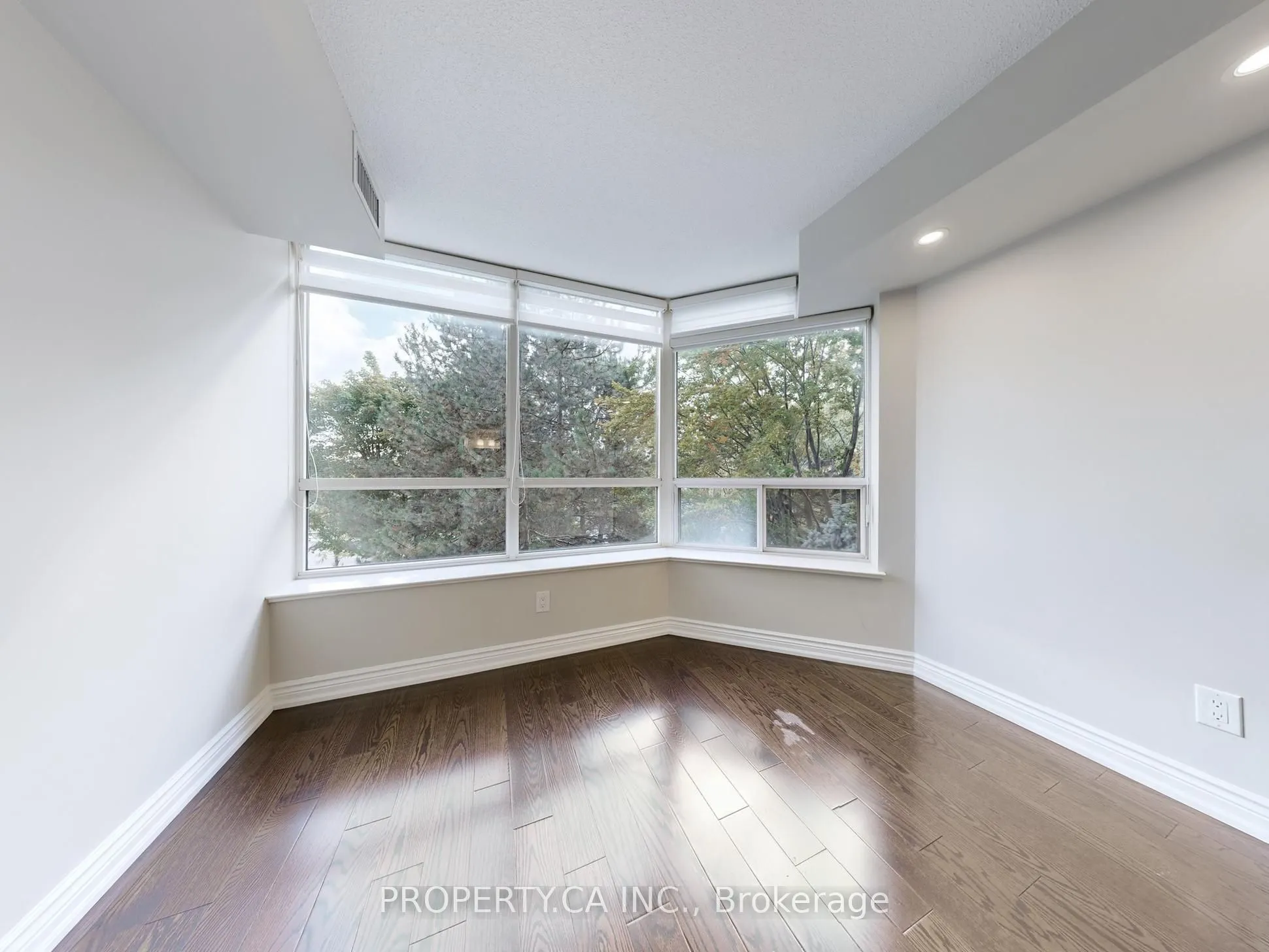 3181 Bayview Avenue, #308