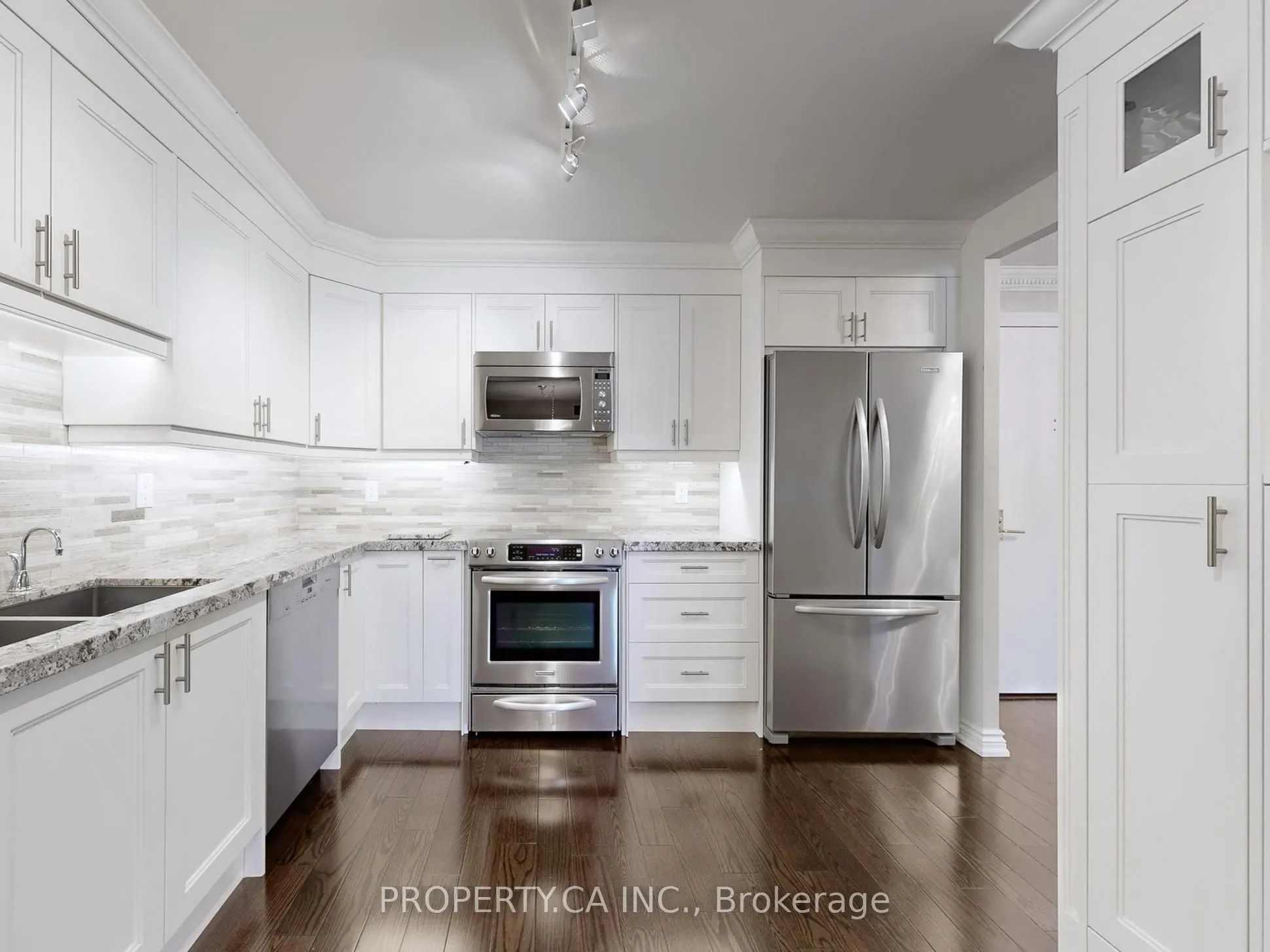 3181 Bayview Avenue, #308