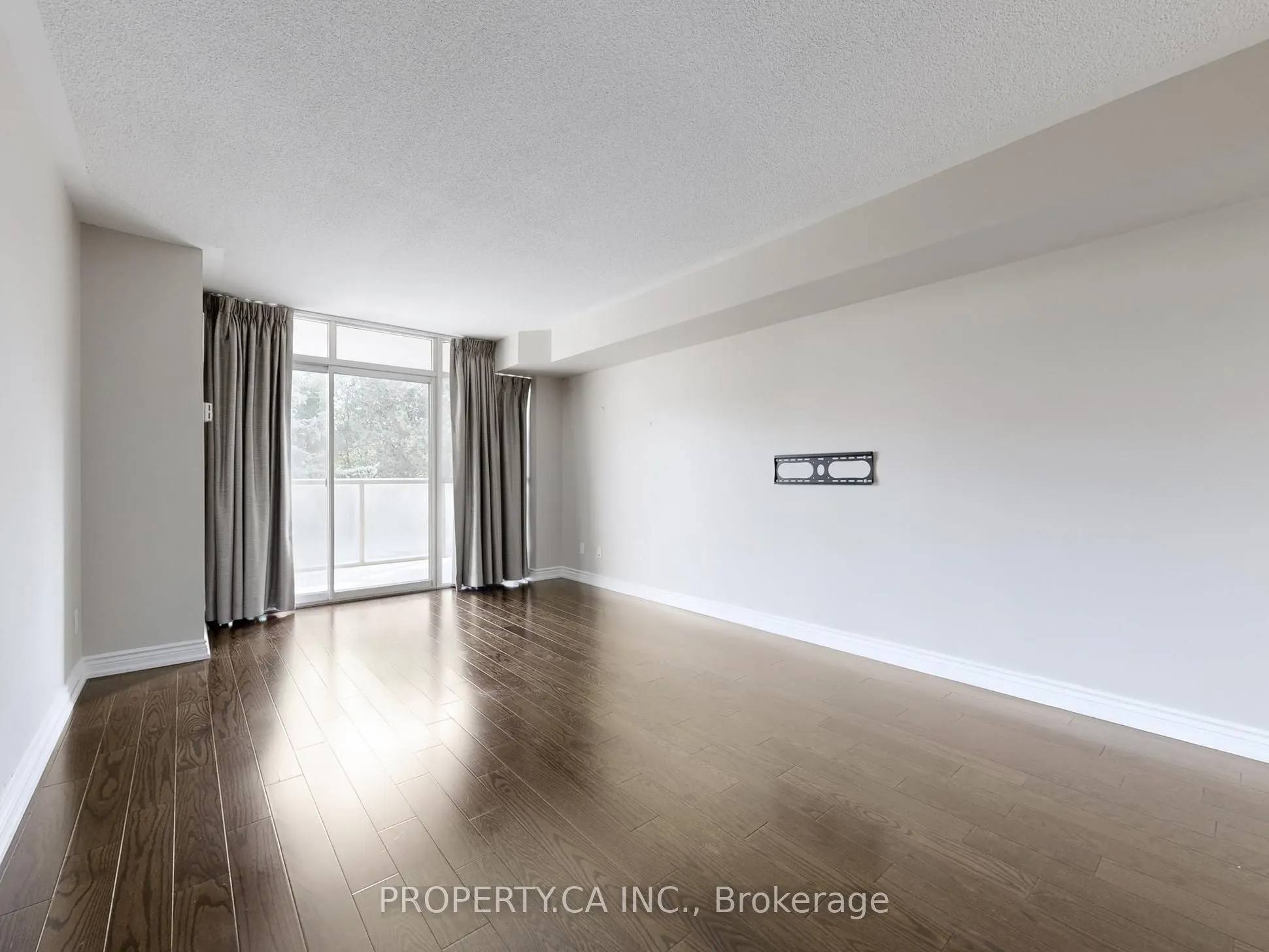 3181 Bayview Avenue, #308