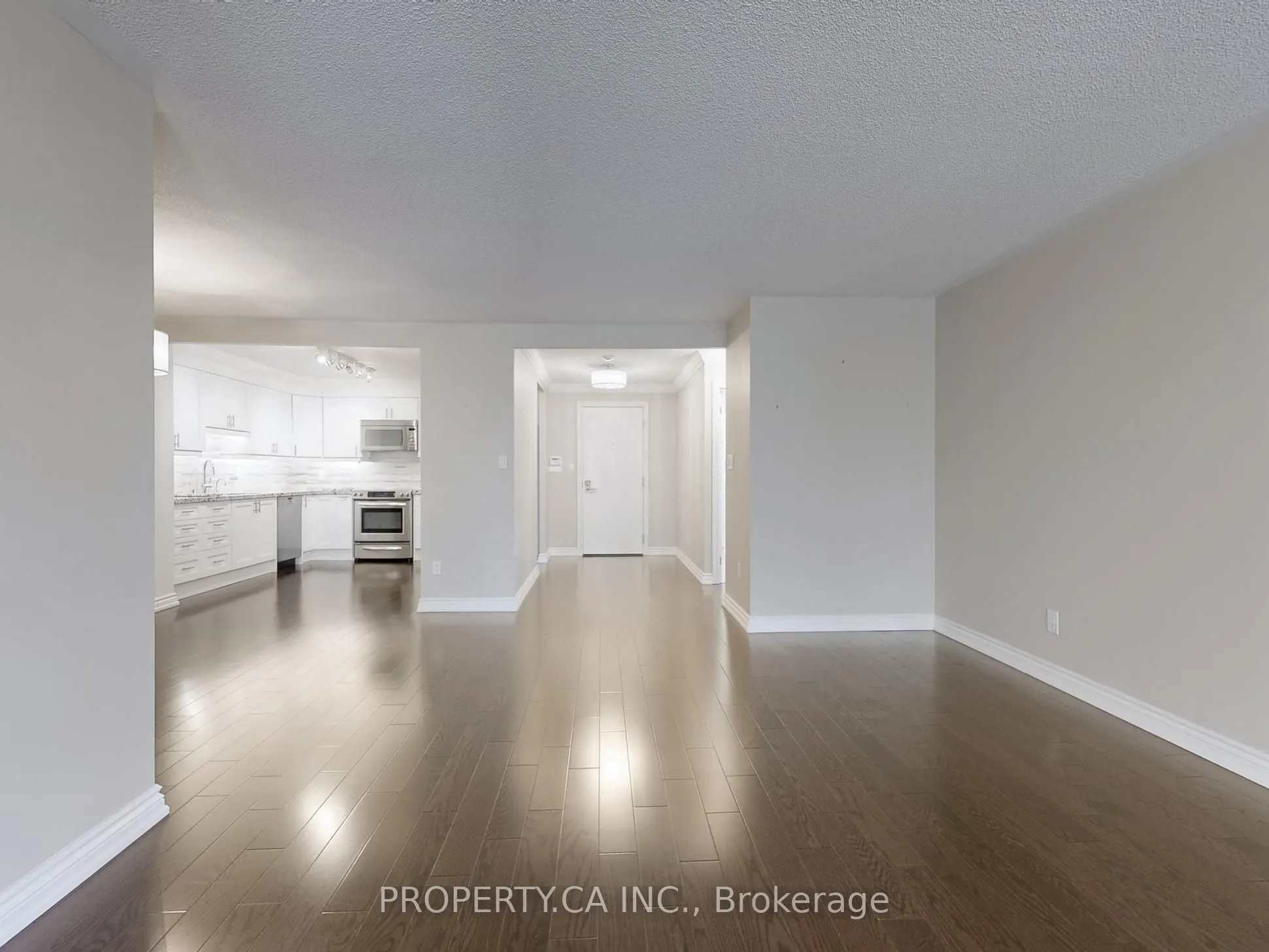 3181 Bayview Avenue, #308