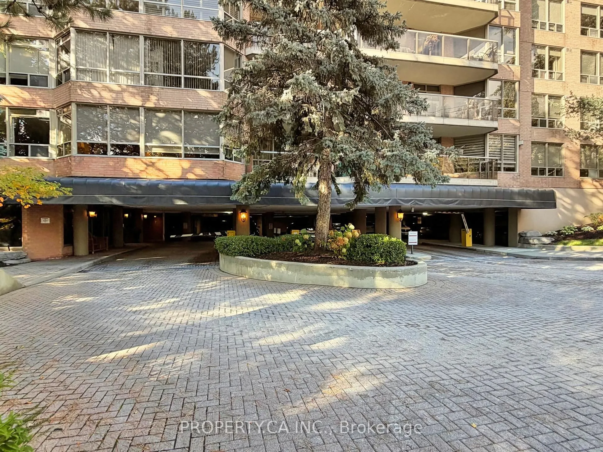 3181 Bayview Avenue, #308
