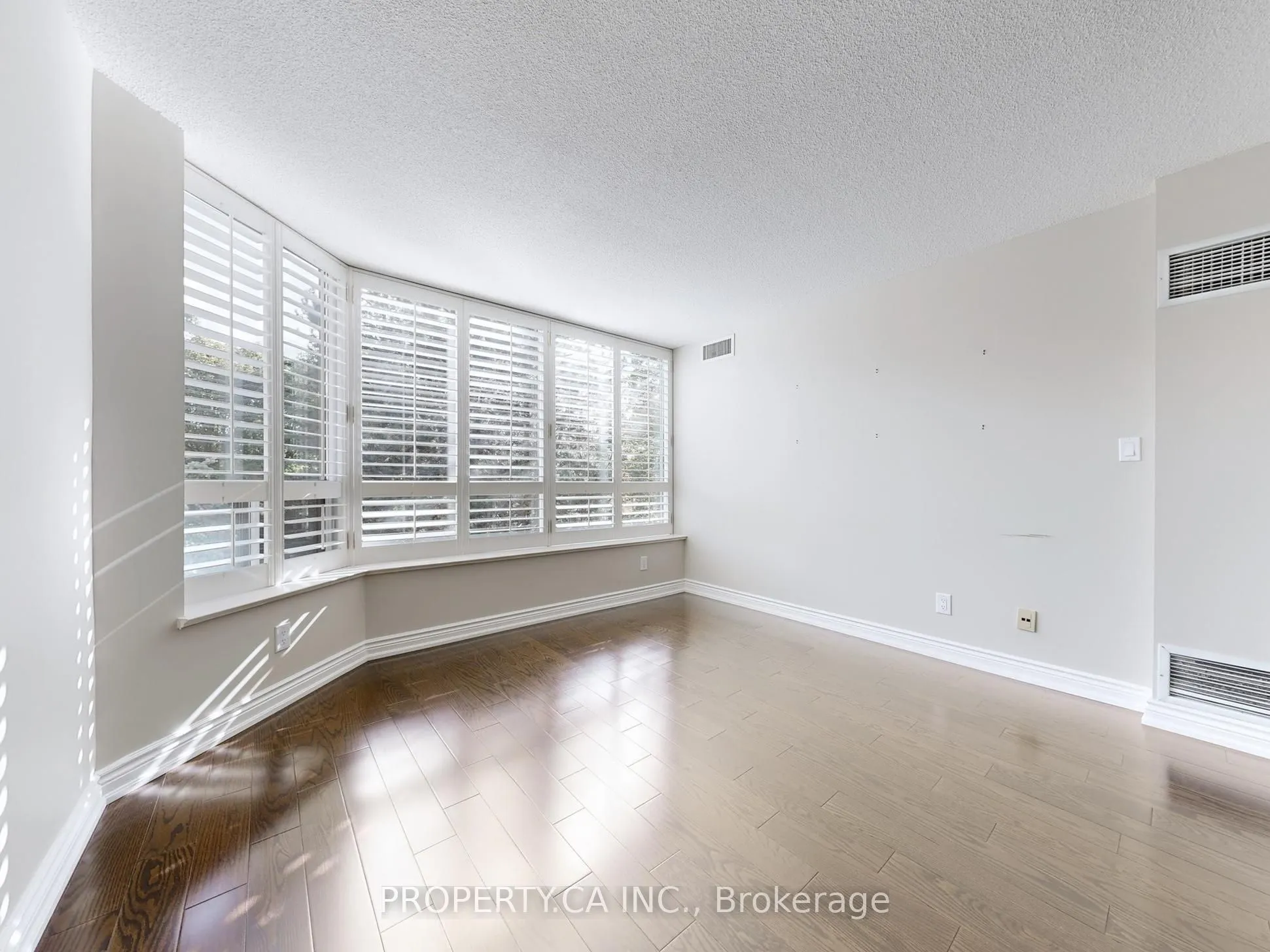 3181 Bayview Avenue, #308