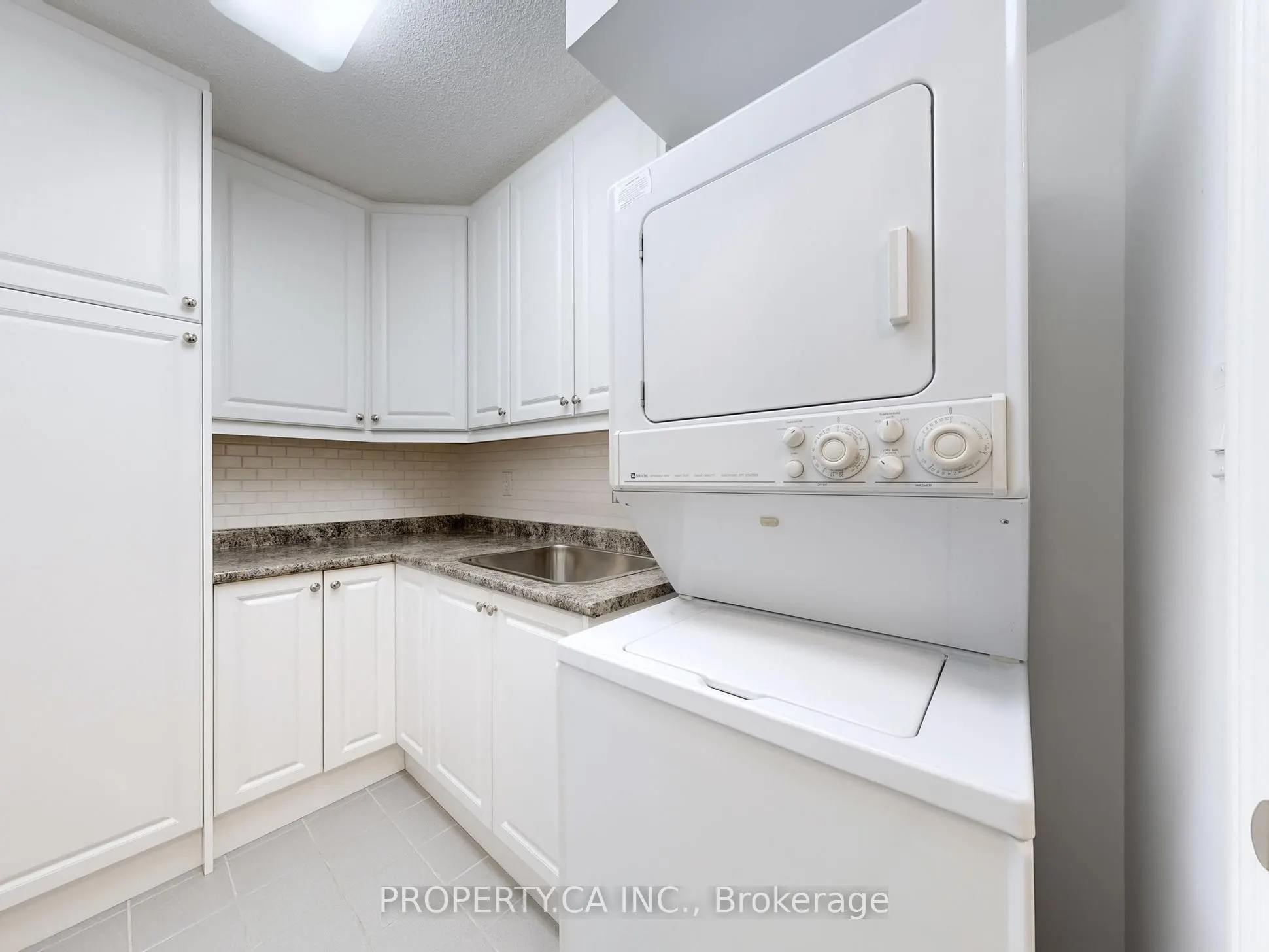 3181 Bayview Avenue, #308